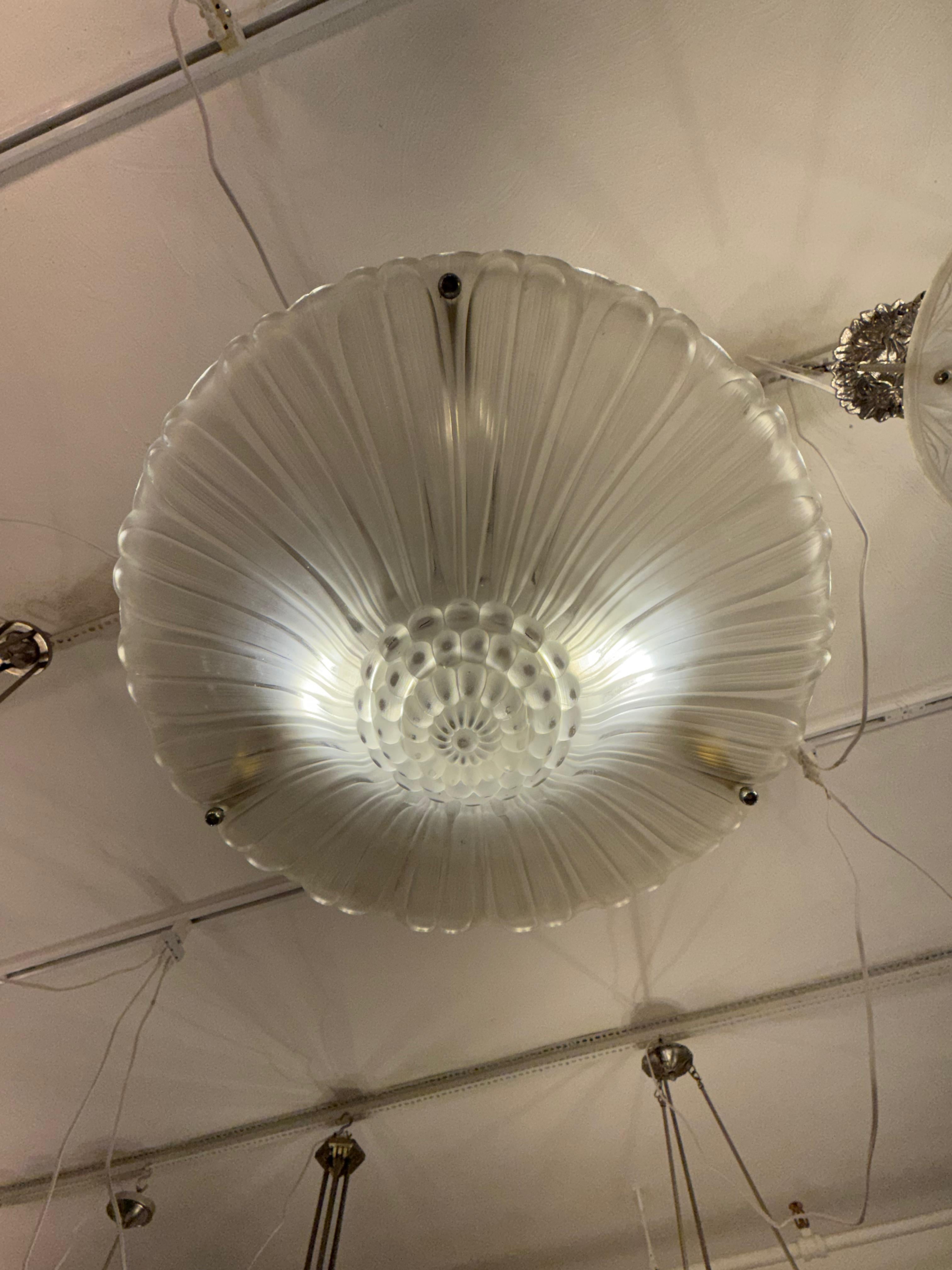 French Art Deco Chandelier Pendant by G Leleu For Sale 4