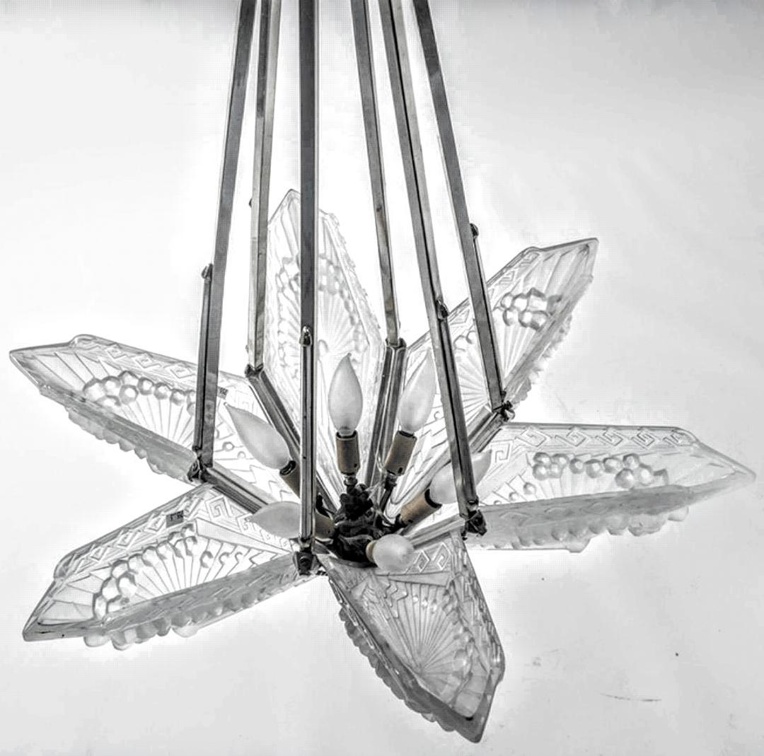 20th Century French Art Deco Pendant Chandelier Signed by Charles Schneider For Sale