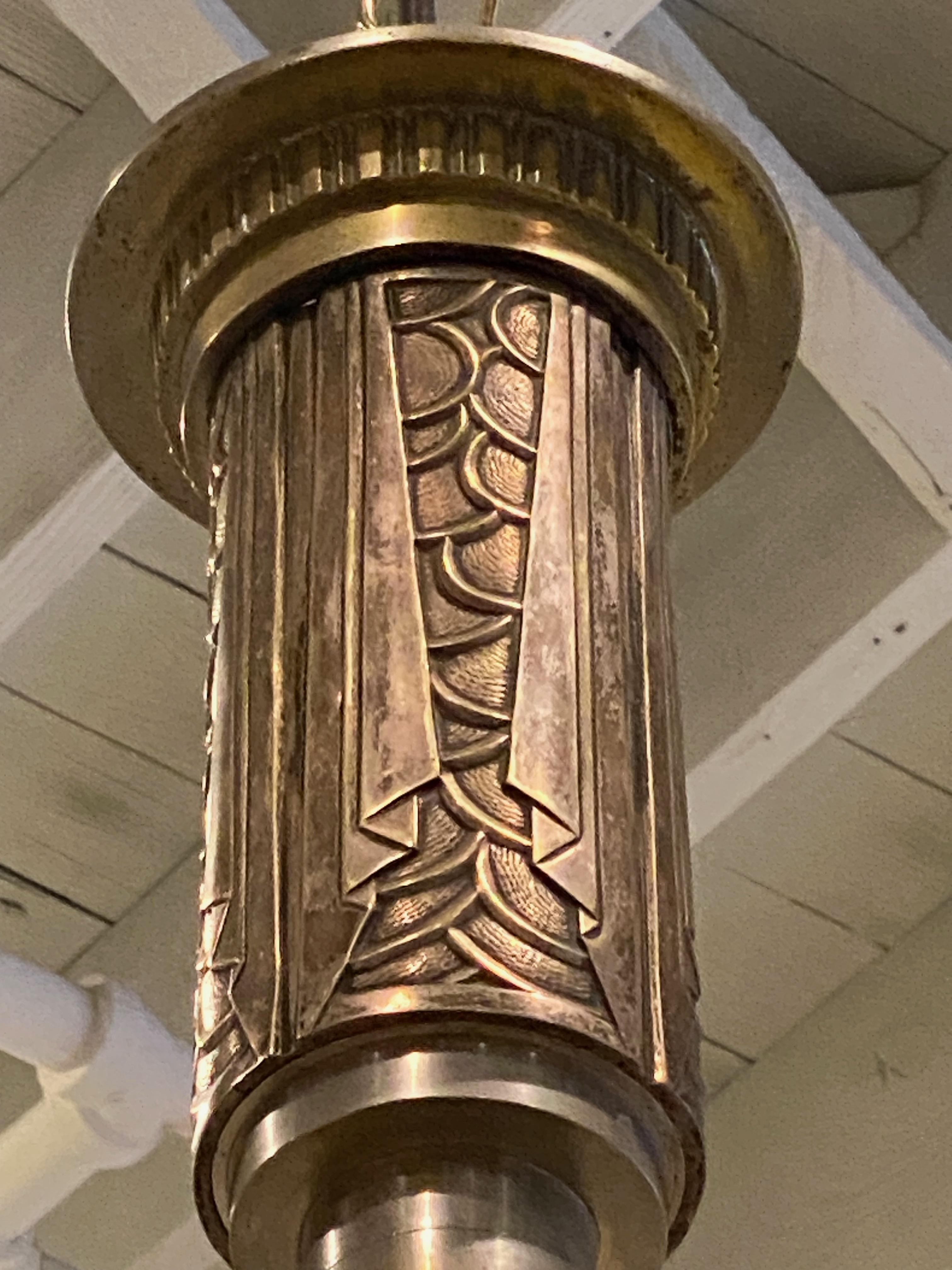 Lustre Art déco français signé par G Leleu en vente 5