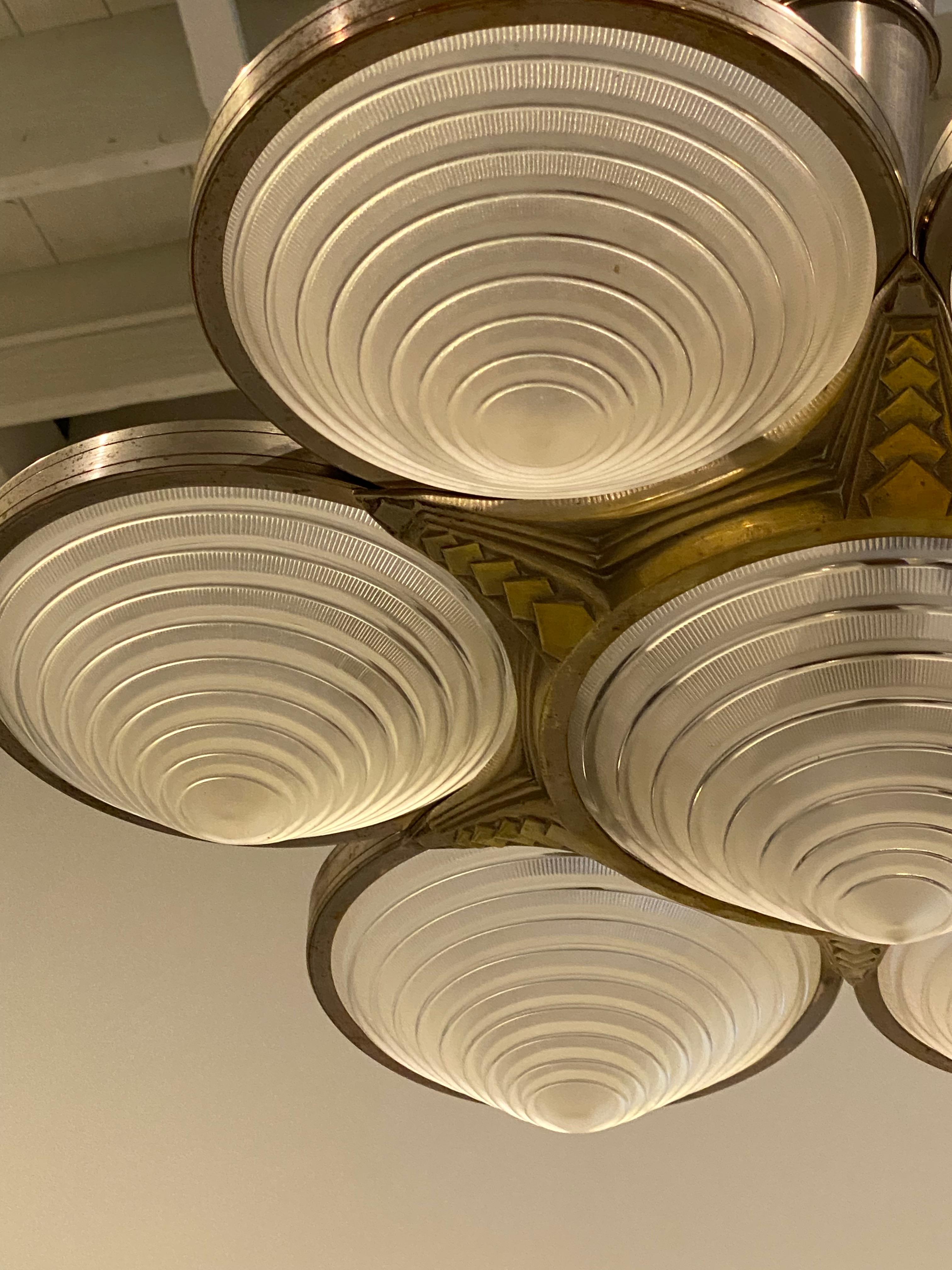Lustre Art déco français signé par G Leleu en vente 2