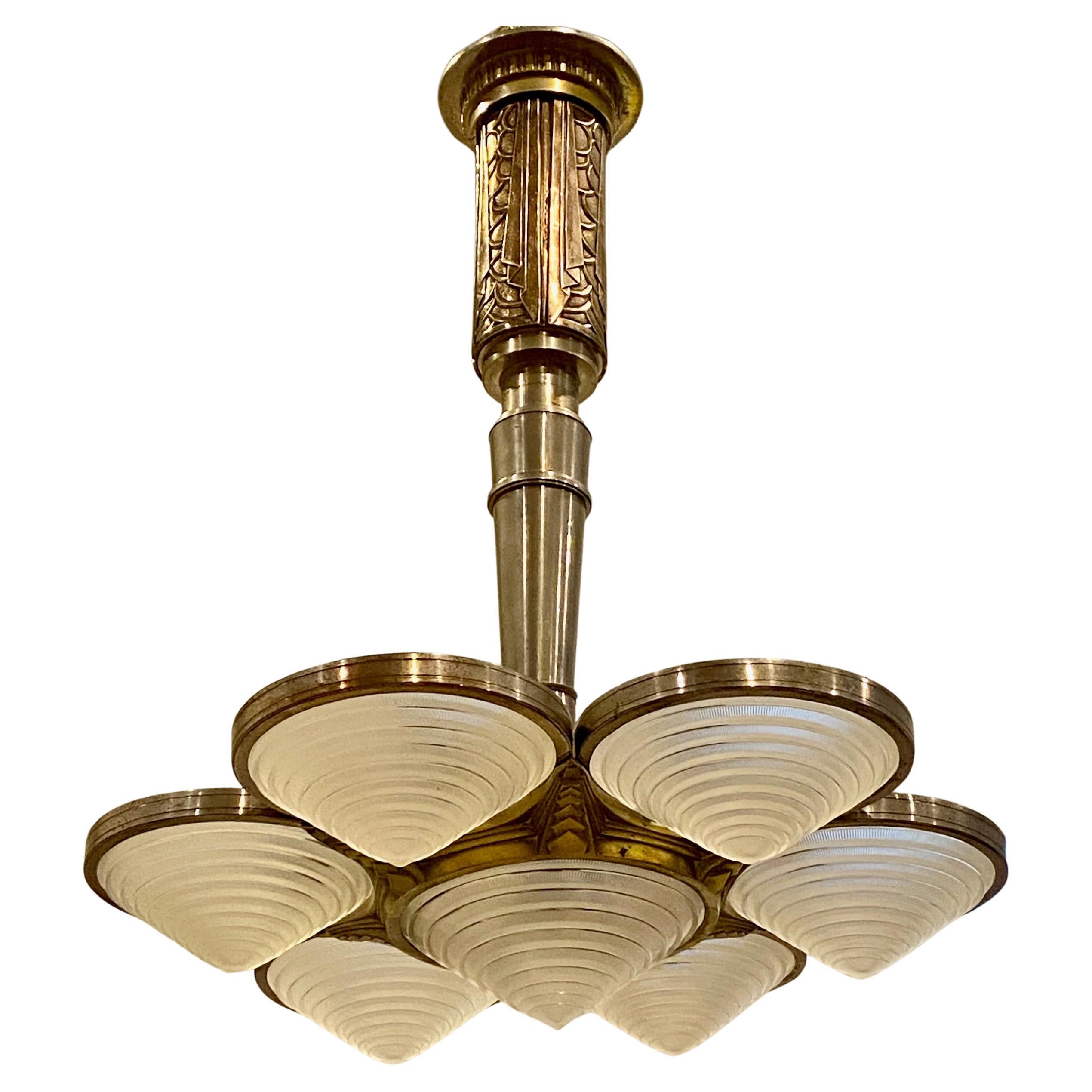 Lustre Art déco français signé par G Leleu en vente