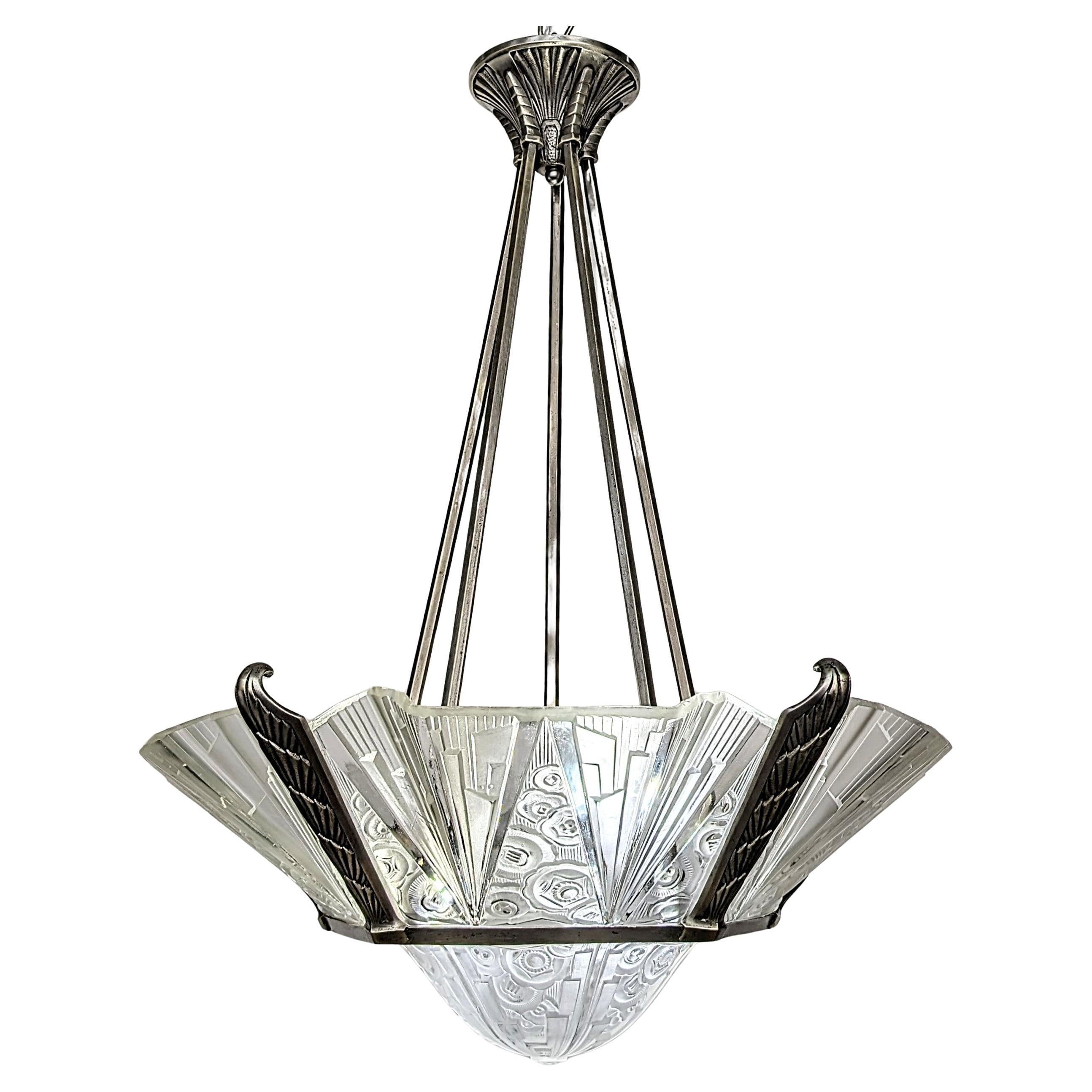 Français French Art Deco Chandelier Signed by Hettier Vincent en vente