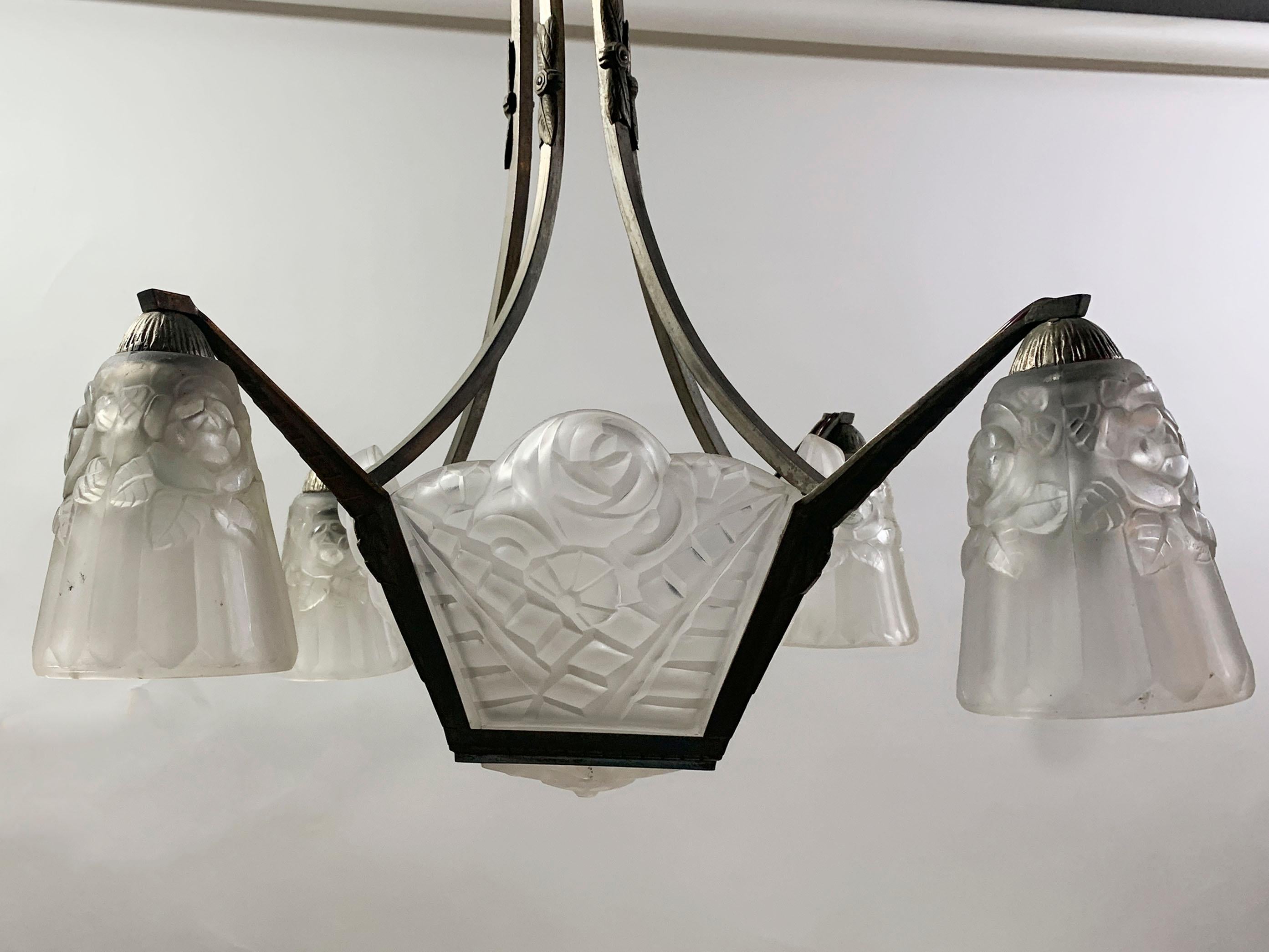 Art Déco Lampadario Art Deco francese firmato 