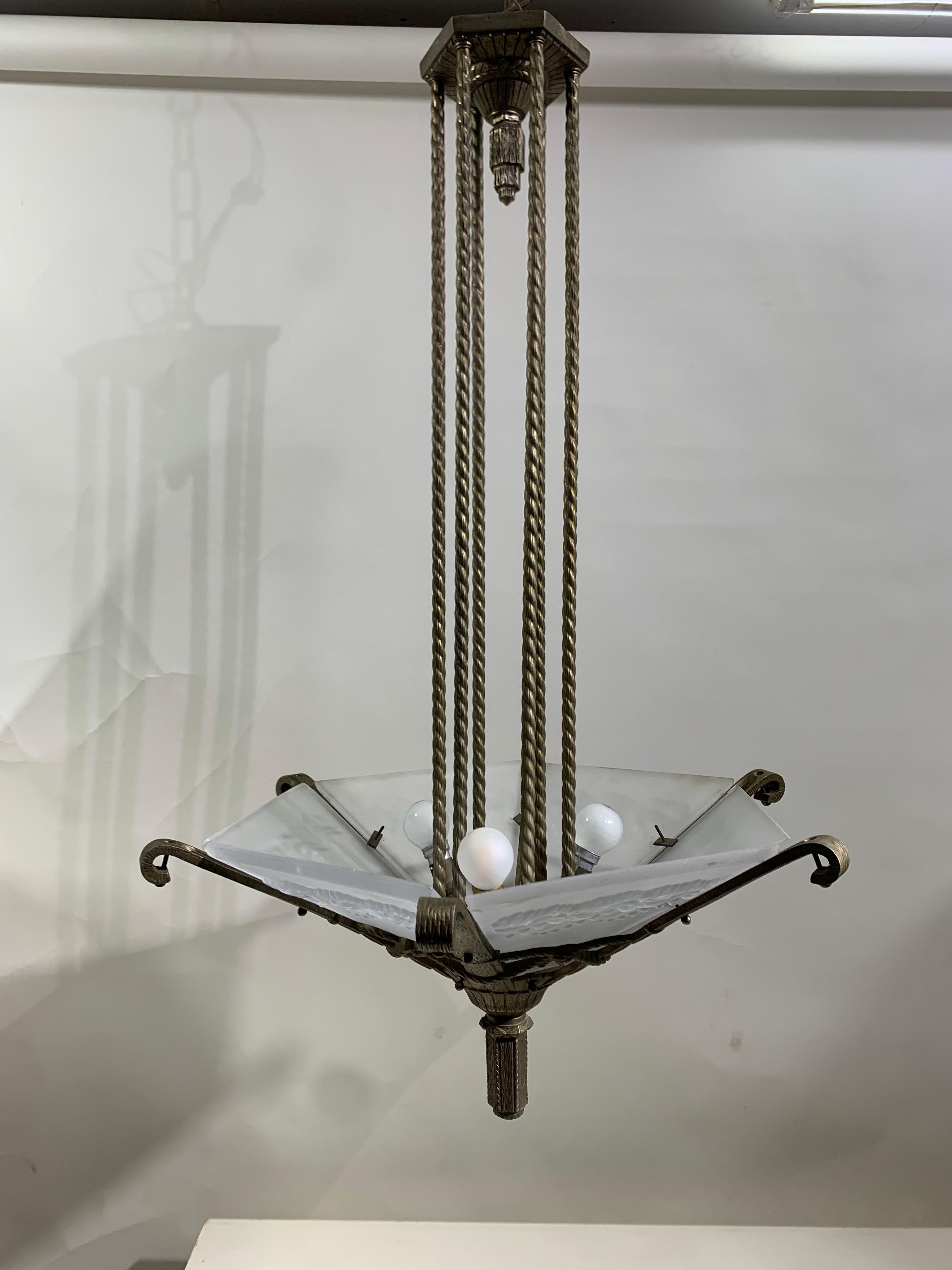 French Art Déco Chandelier Signed Muller Frères Luneville, circa 1930 For Sale 10