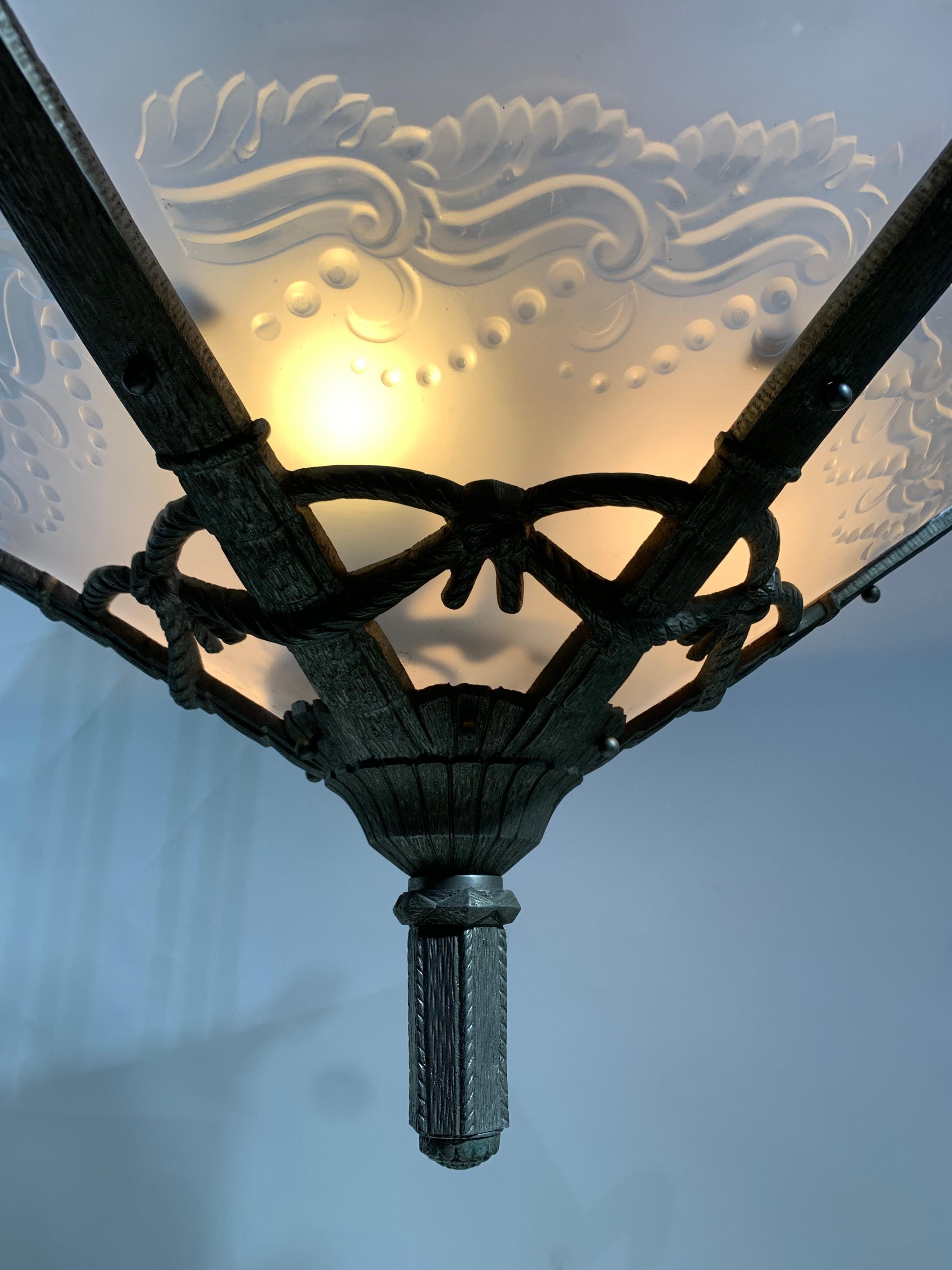 Araña francesa Art Déco Firmada Muller Frères Luneville, circa 1930 en venta 10