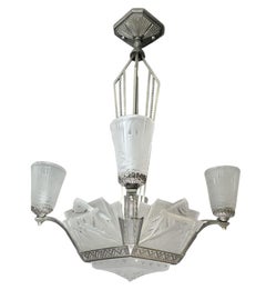 Muller Frères Lustre signé Art Déco, verre d'art et bronze nickelé