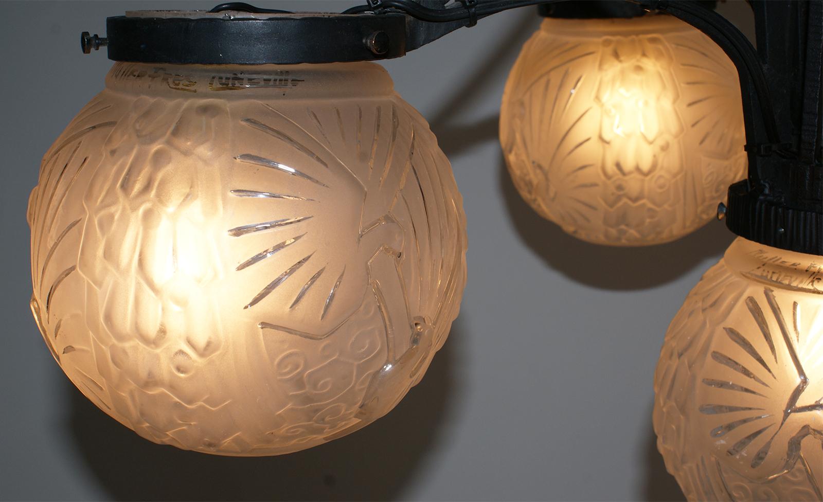Lampadario francese Art Déco firmato 