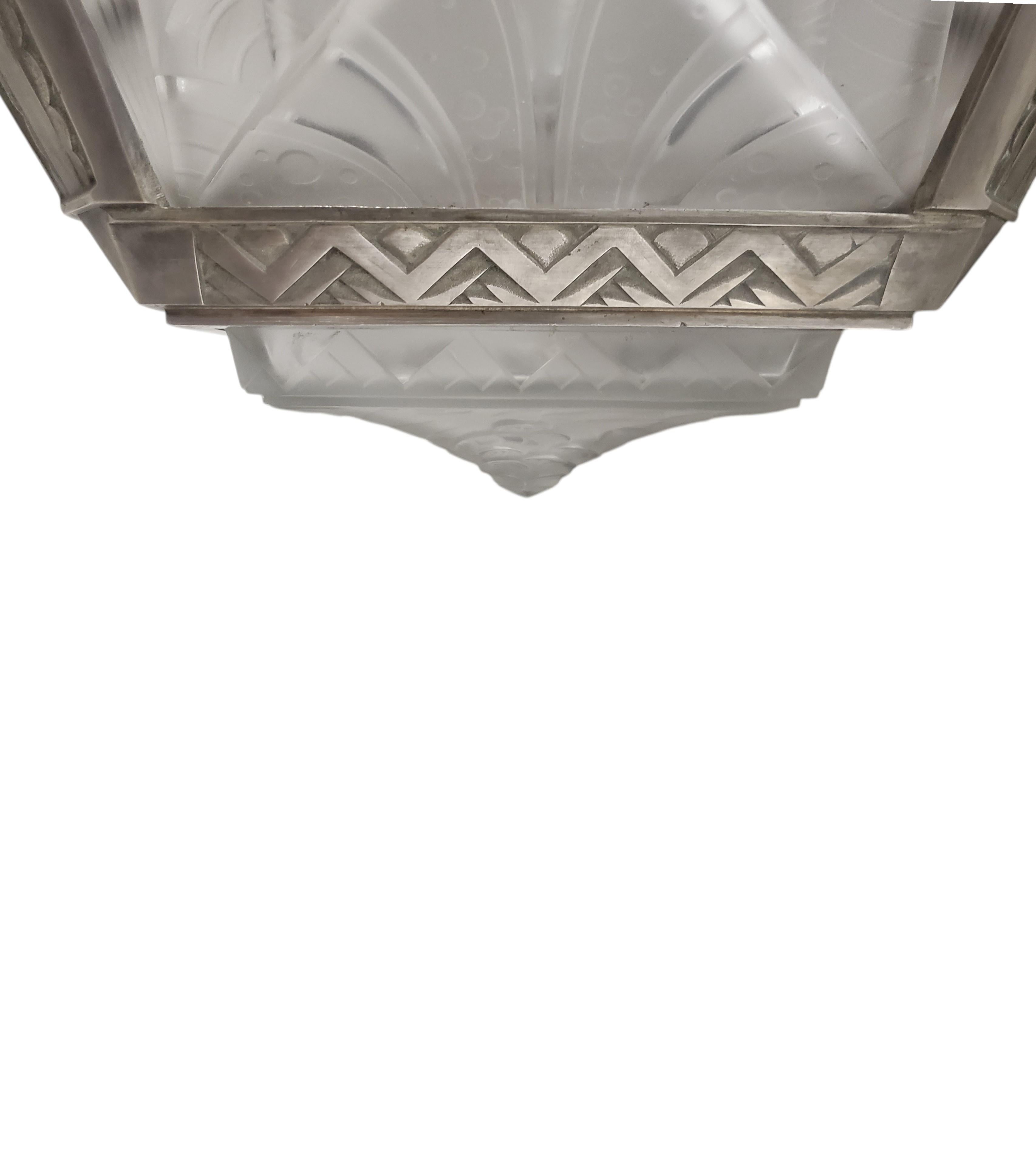 French Art Deco chandelier signed Muller Frères Luneville For Sale 3