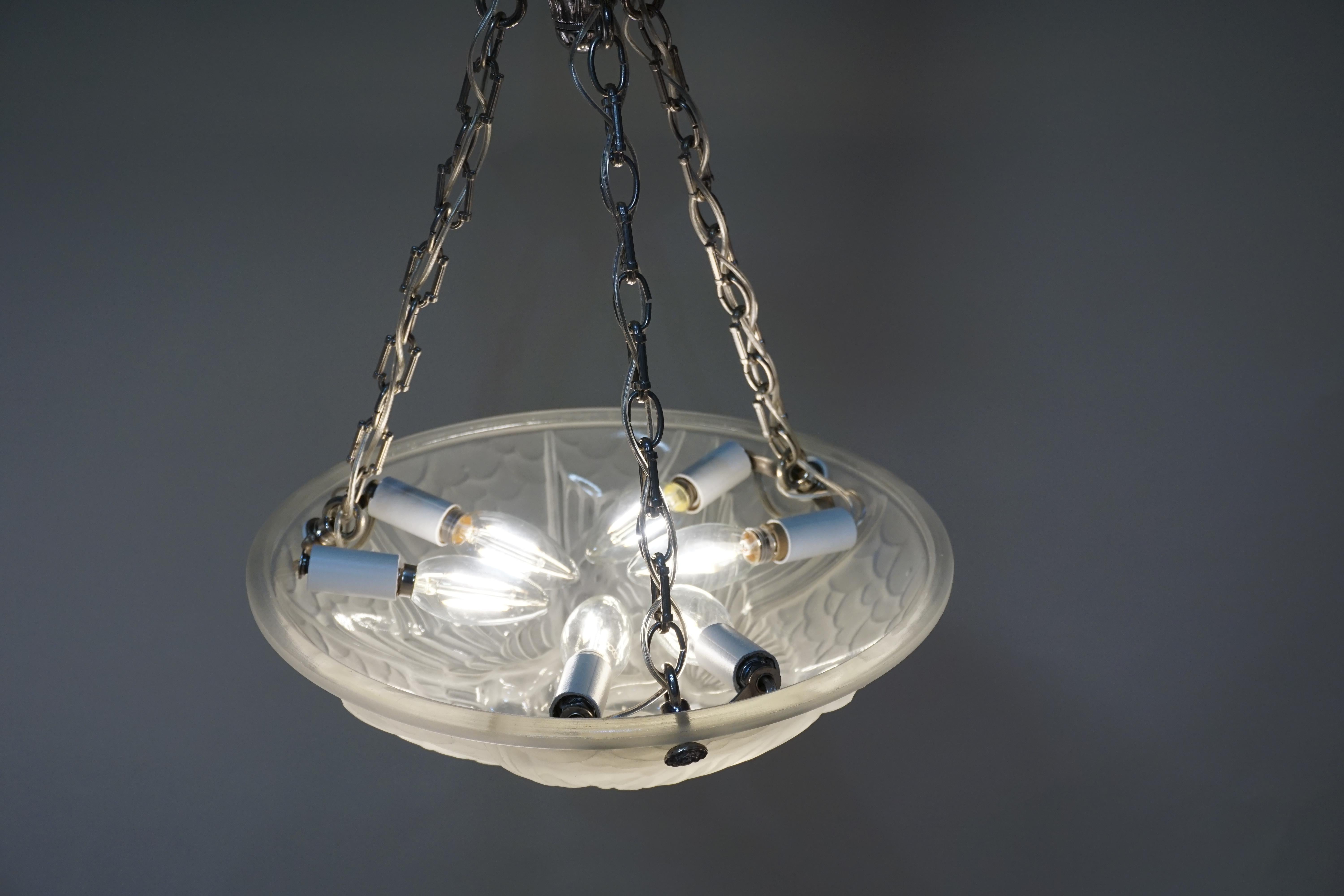 French Art Deco Chandelier with Birds in Fling Motion 3