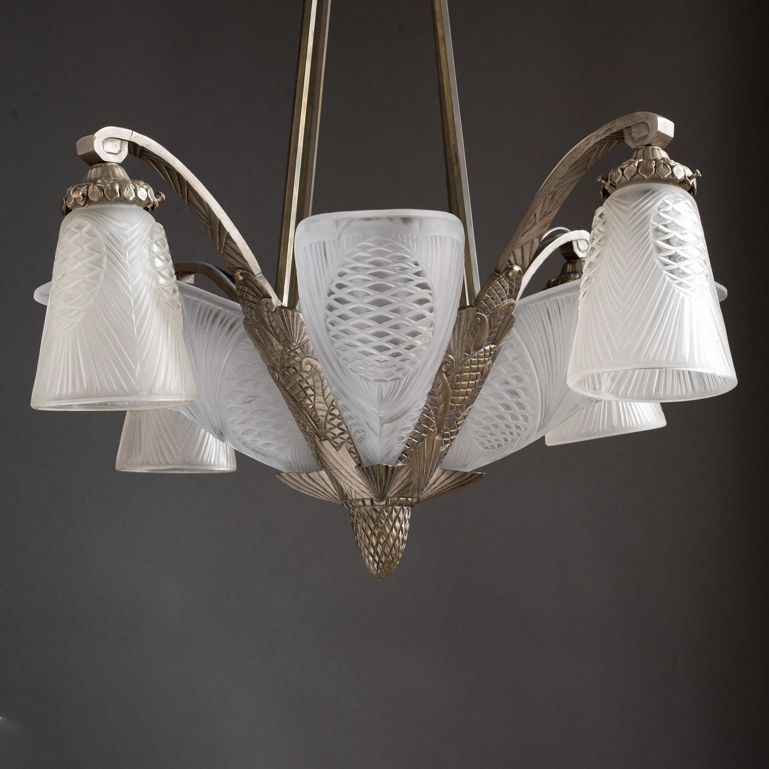 French Art Deco Chandelier with Frosted Glass Shades by Degué For Sale 3