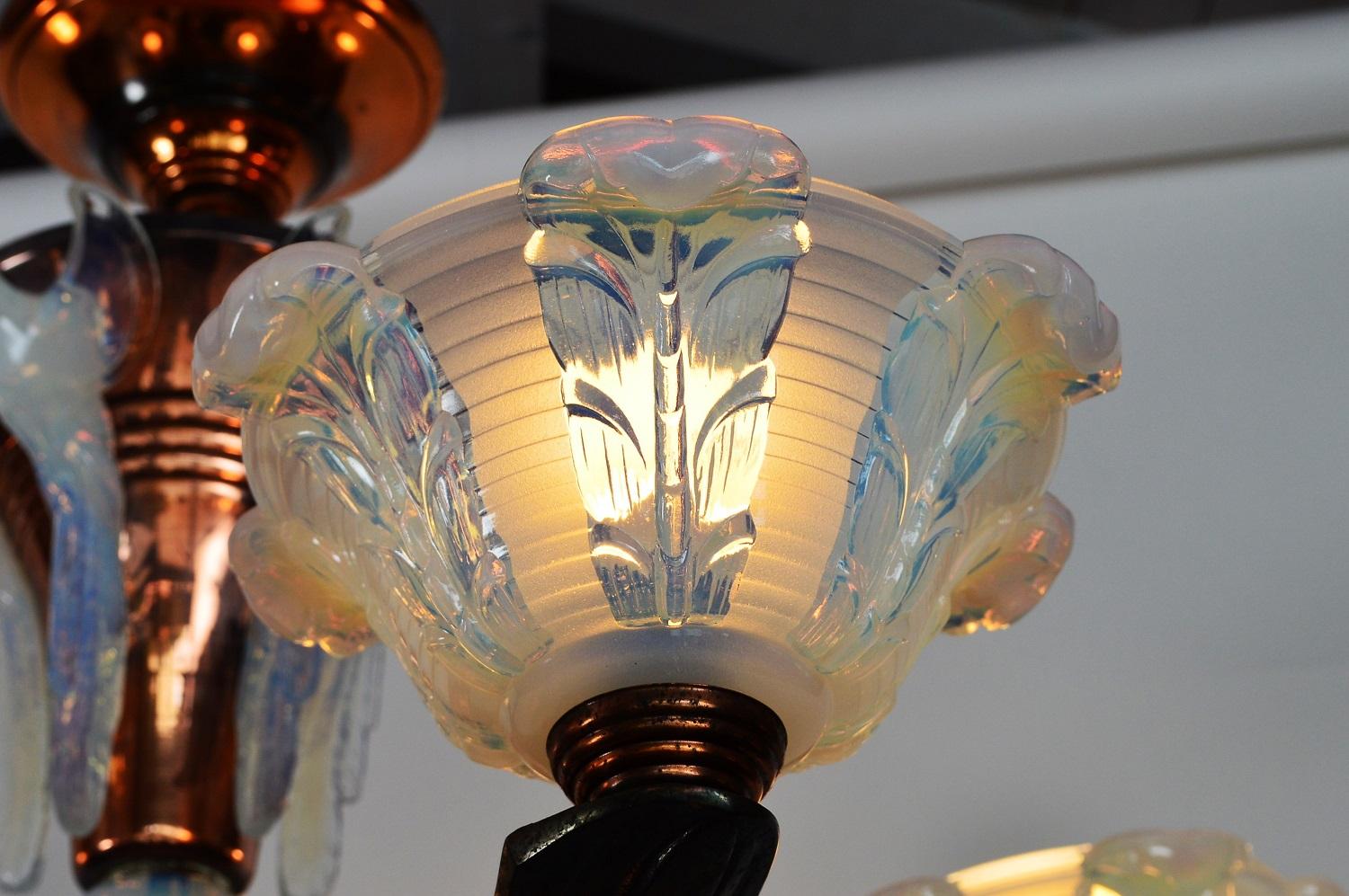 French Art Deco Chandelier with Opaline Glasses in Bird Shape, 1930s 7