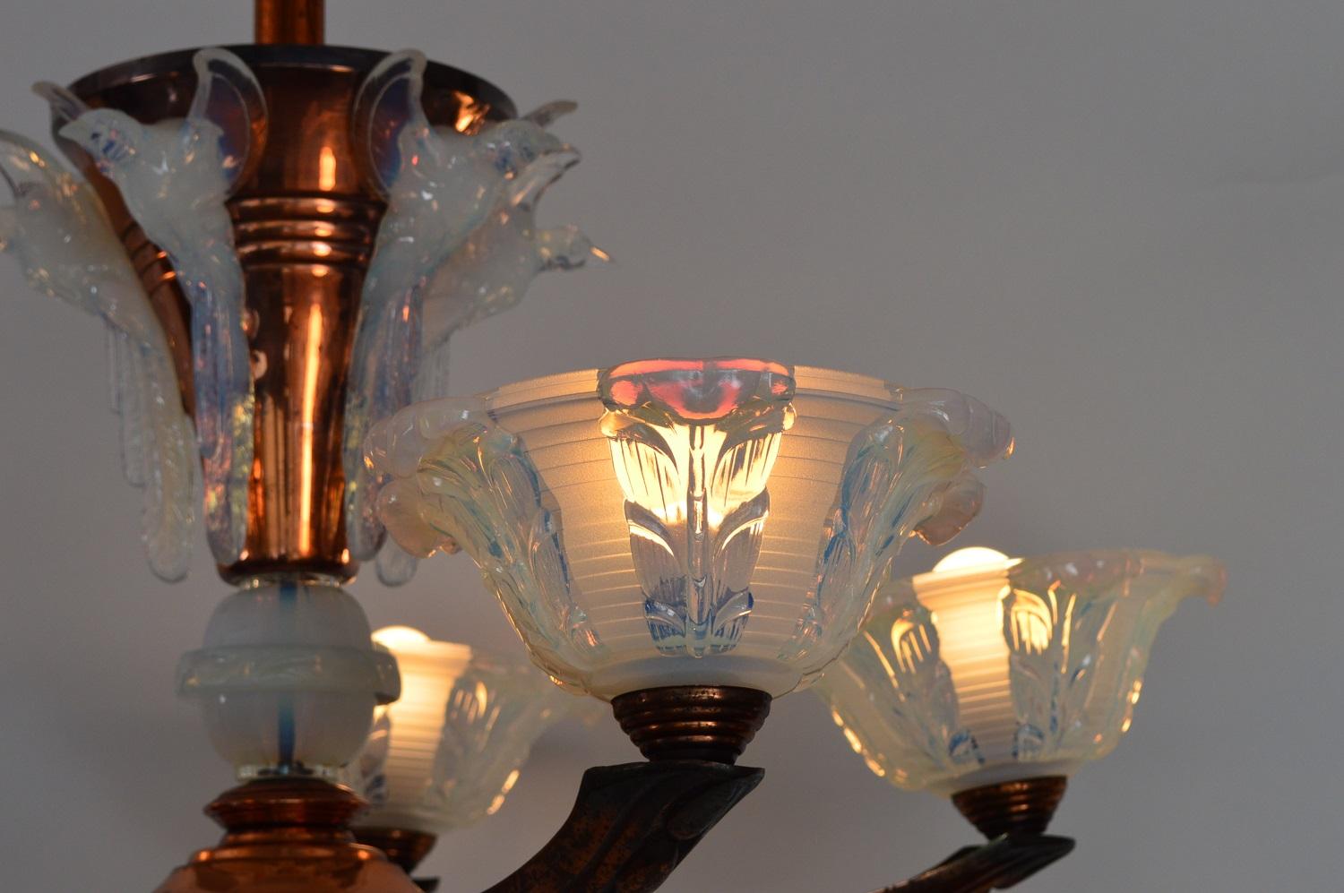 French Art Deco Chandelier with Opaline Glasses in Bird Shape, 1930s 12