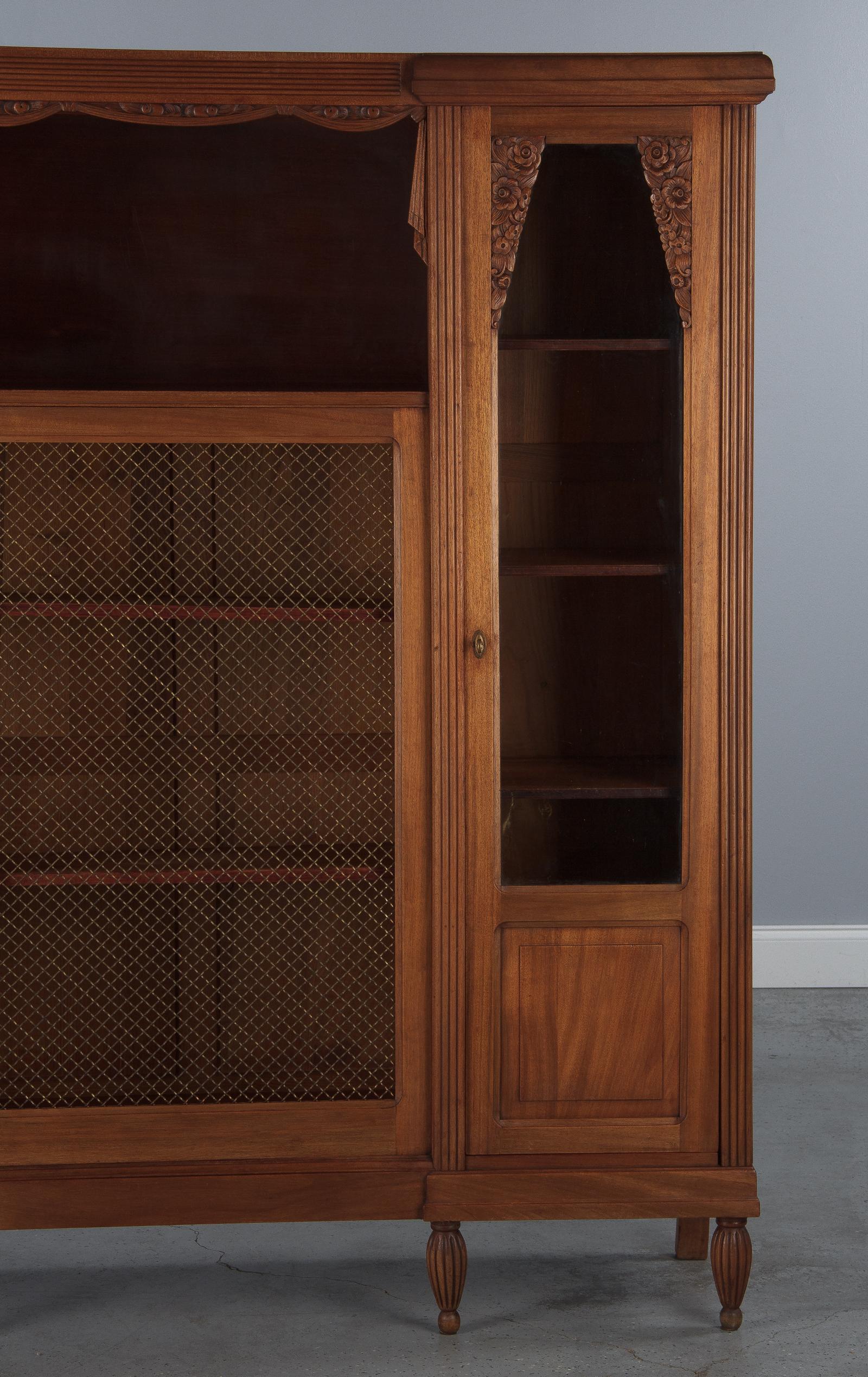 French Art Deco Cherrywood Bookcase, 1930s 1