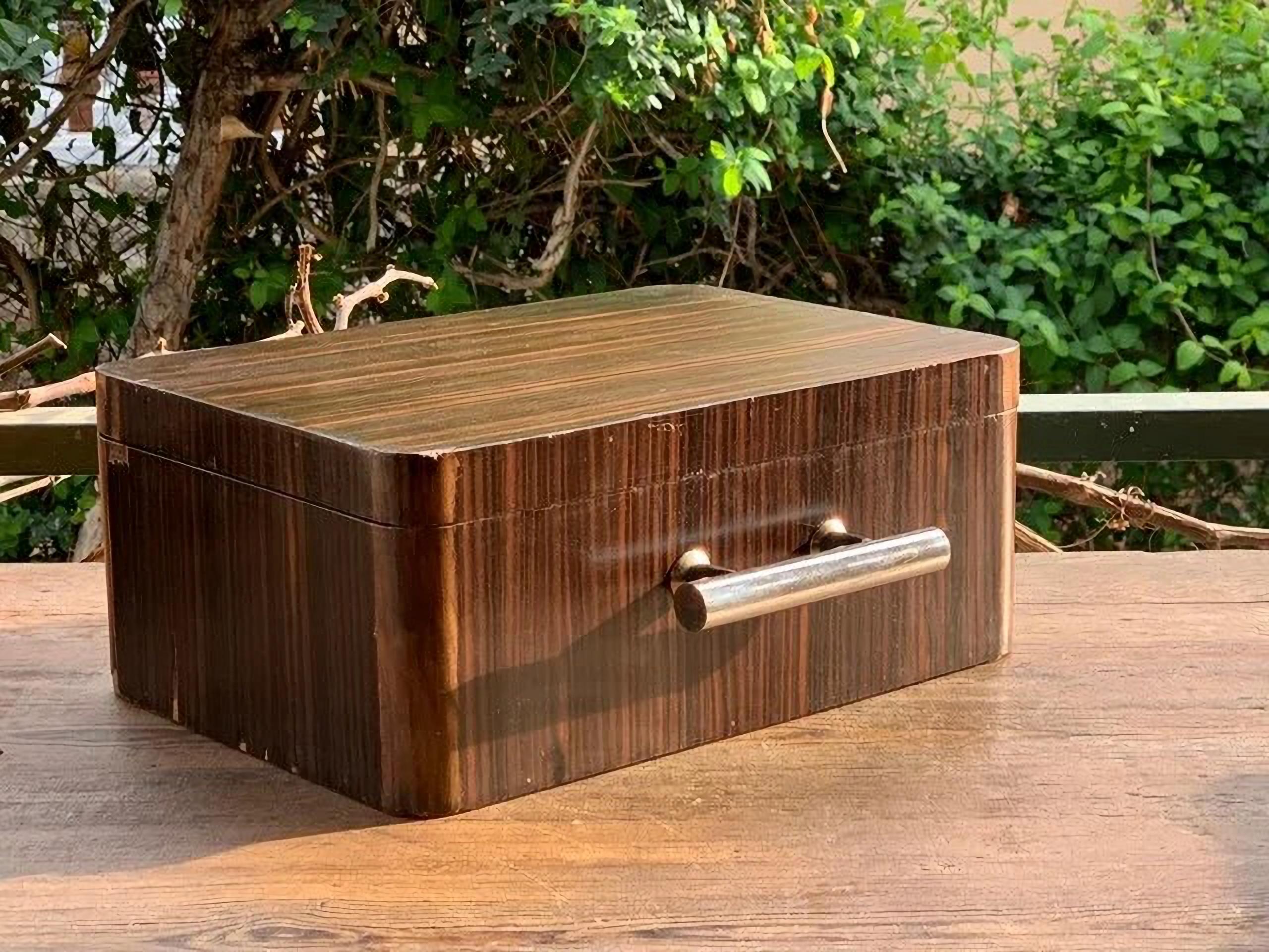 French Art Deco Chest / Jewelry Box circa 1925 Rosewood 1