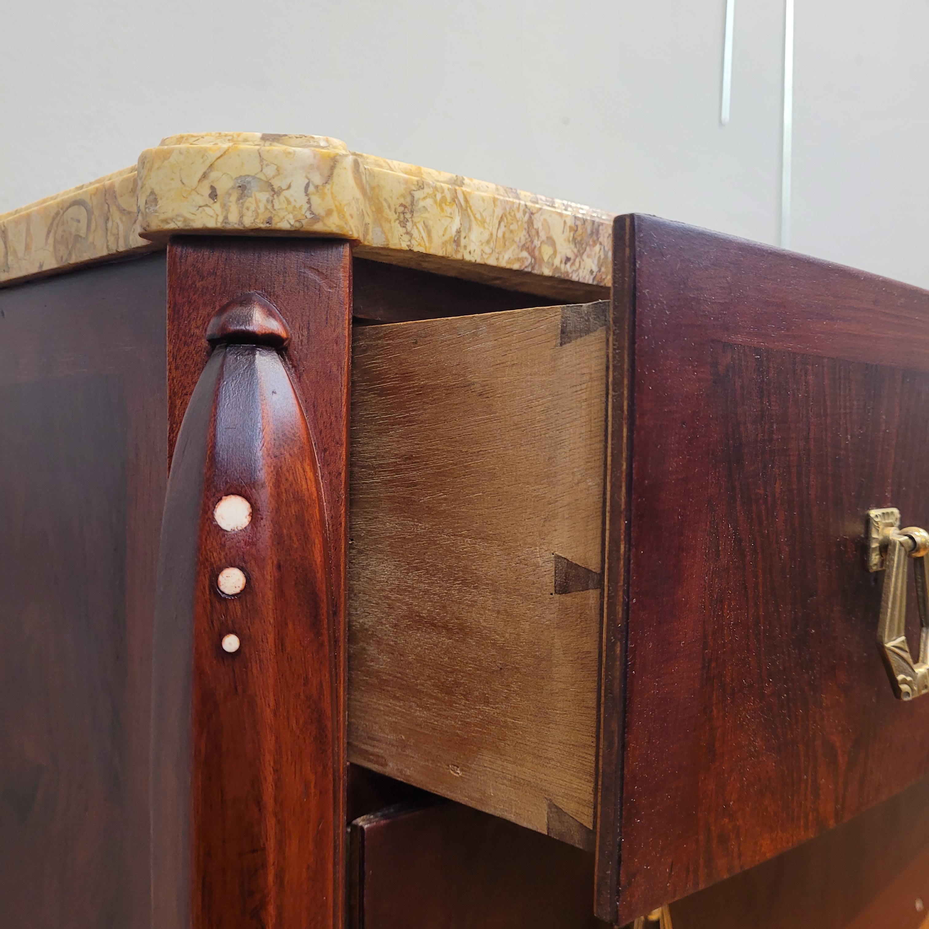 Cómoda francesa art déco J. E.Ruhlmann madera hueso en venta 7