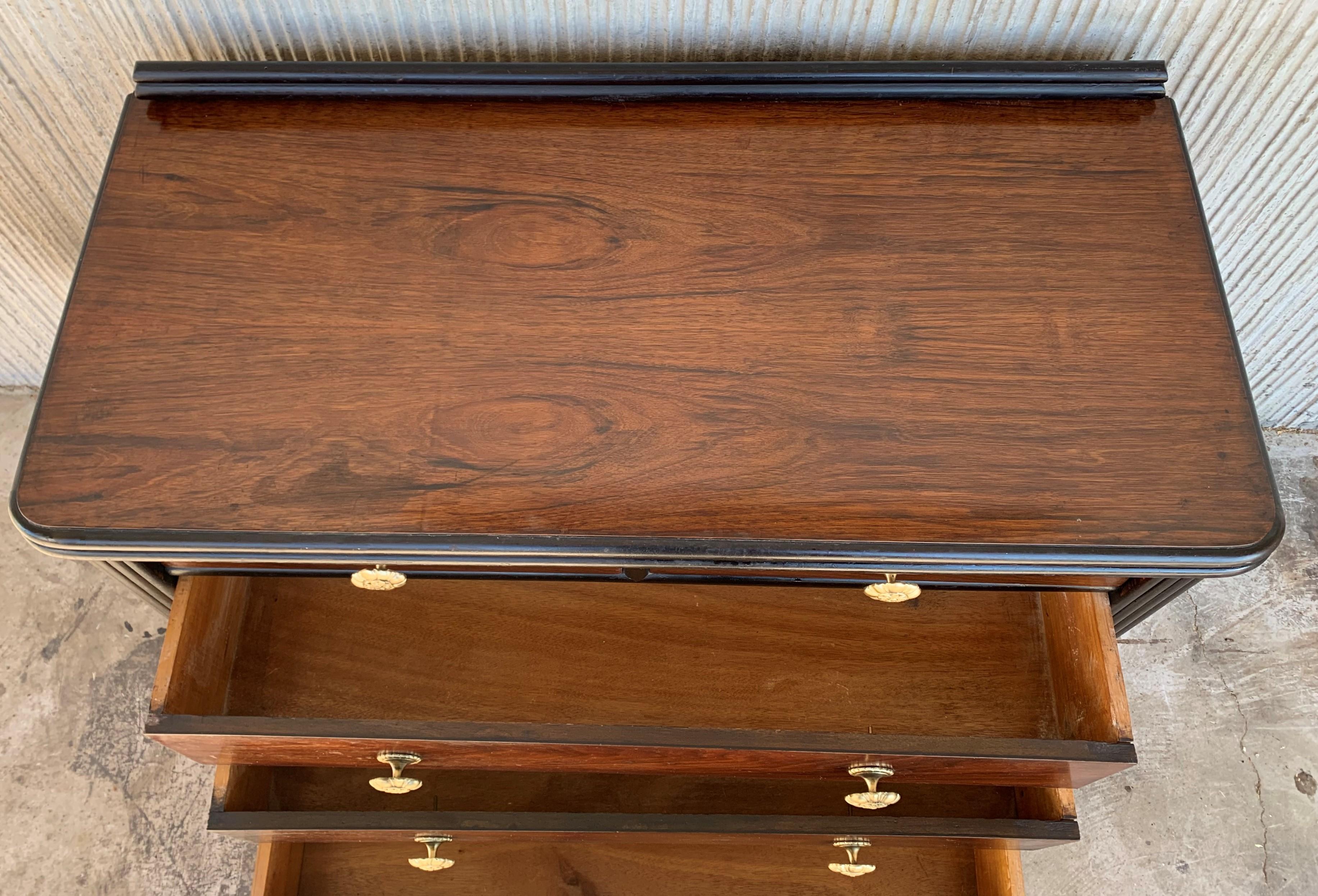 French Art Deco Chest of Drawers with Ebonized Base and Columns For Sale 1