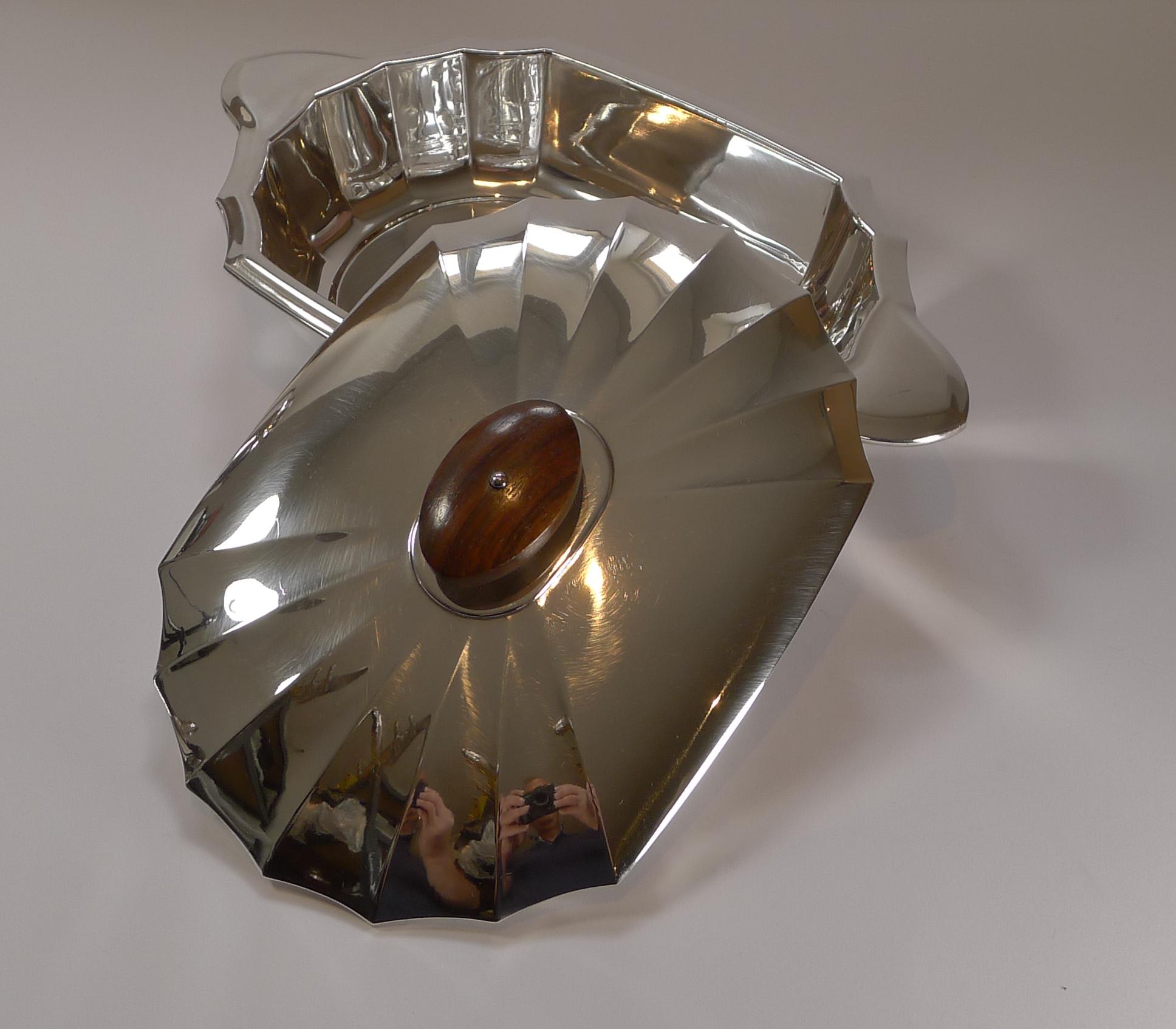 Mid-20th Century French Art Deco Christofle / Gallia Covered Serving Dish, c. 1930 For Sale