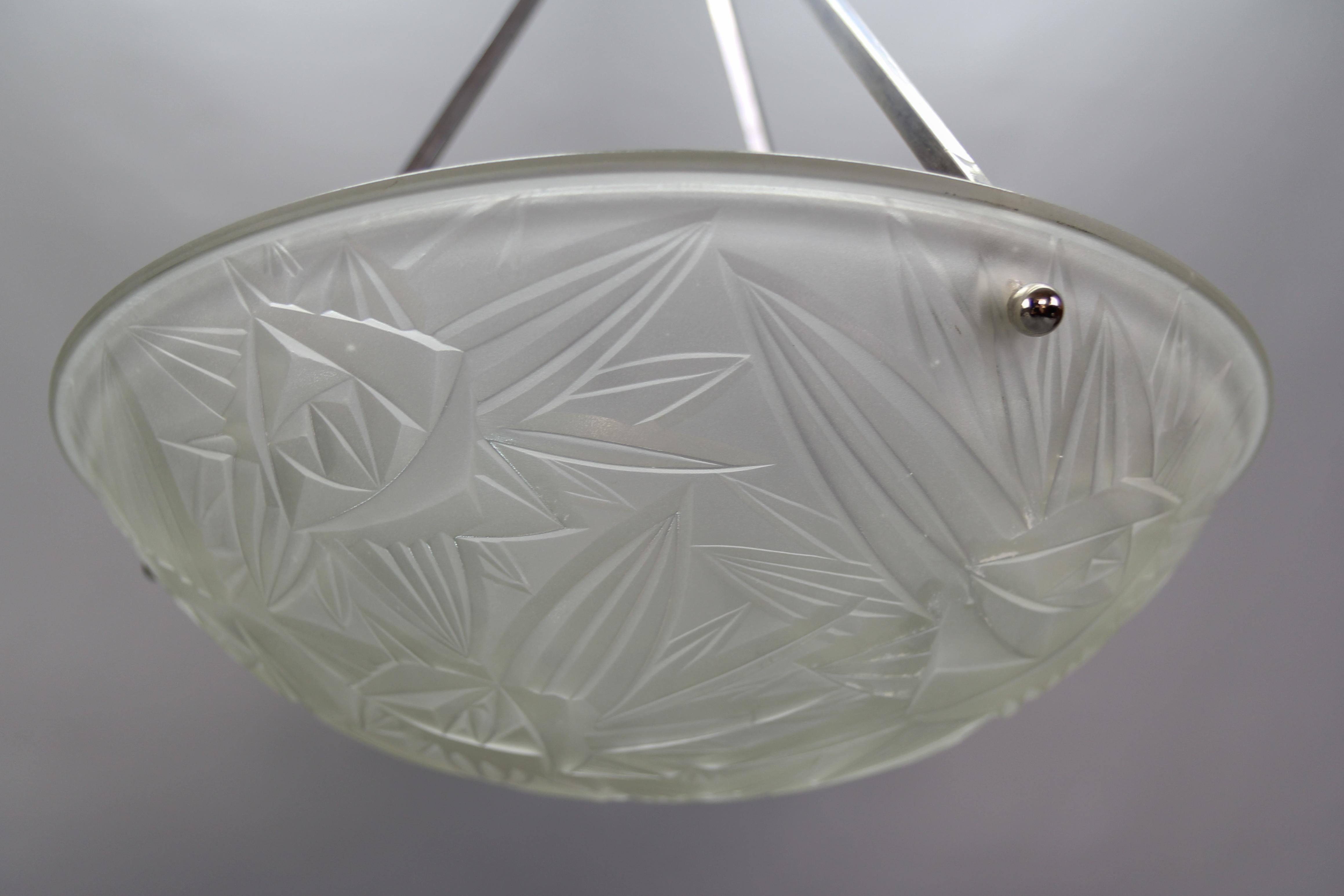 French Art Deco Chromed Brass and Frosted Glass Pendant Light by Noverdy, 1930s For Sale 5