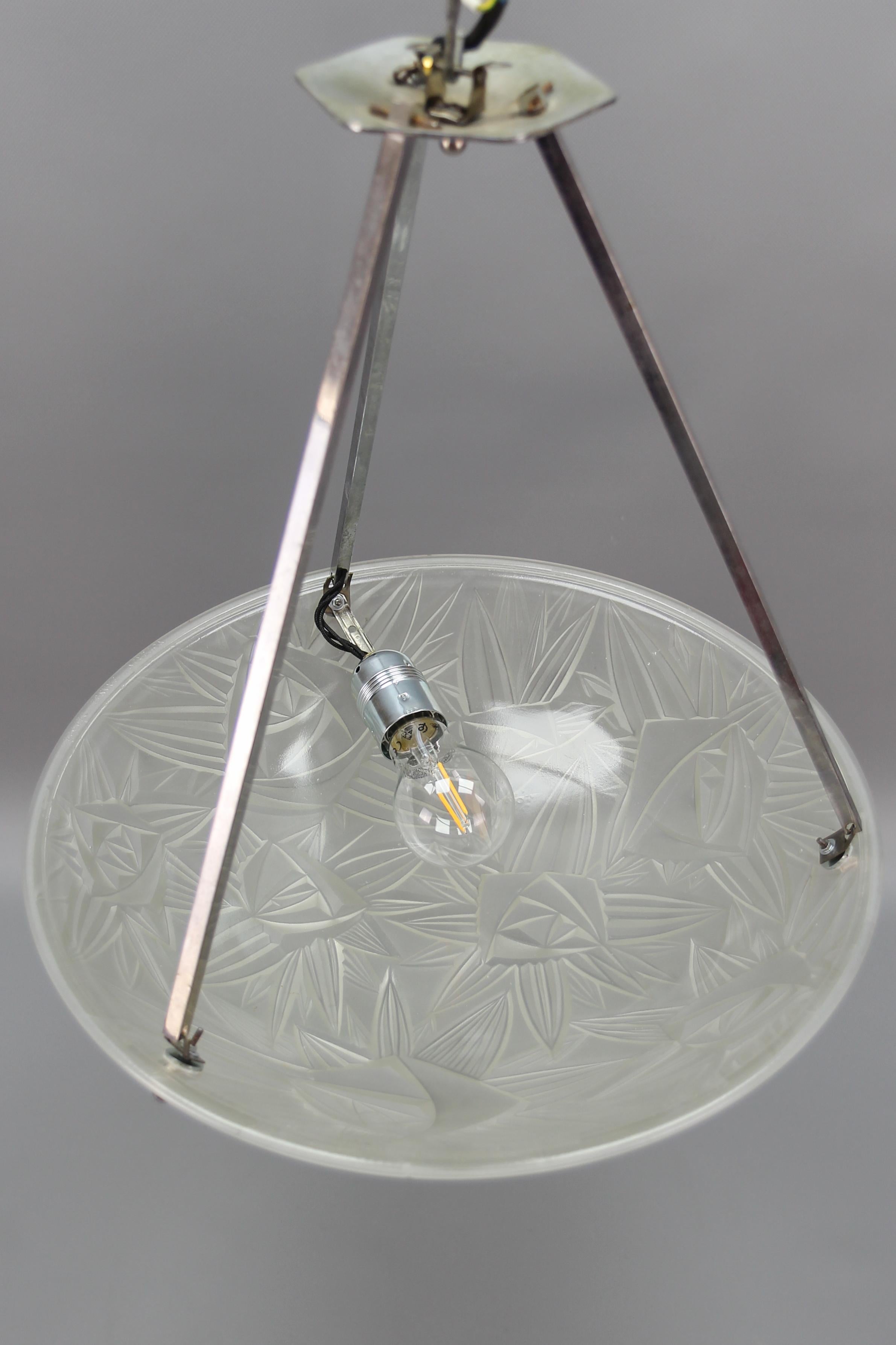 French Art Deco Chromed Brass and Frosted Glass Pendant Light by Noverdy, 1930s For Sale 8