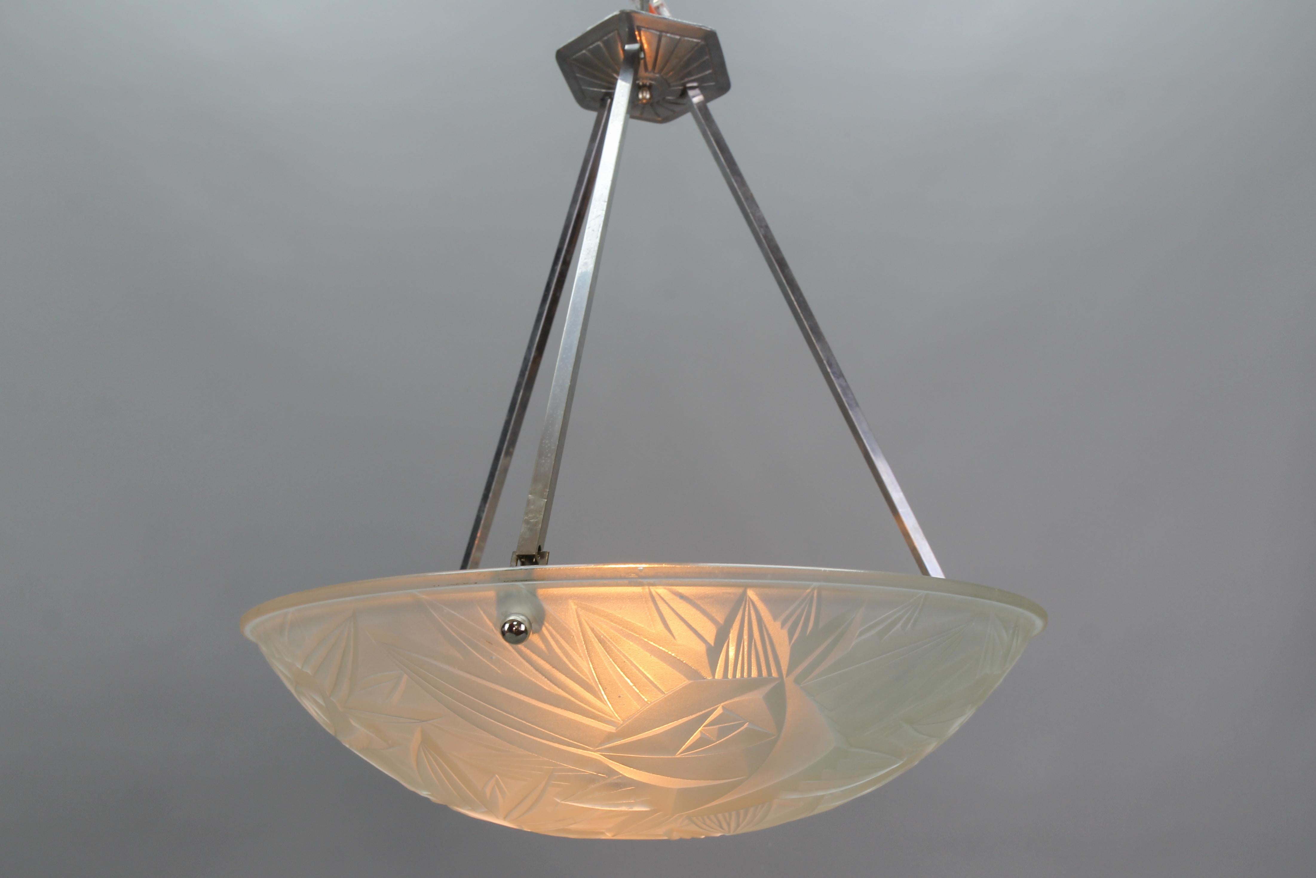 French Art Deco Chromed Brass and Frosted Glass Pendant Light by Noverdy, 1930s For Sale 2
