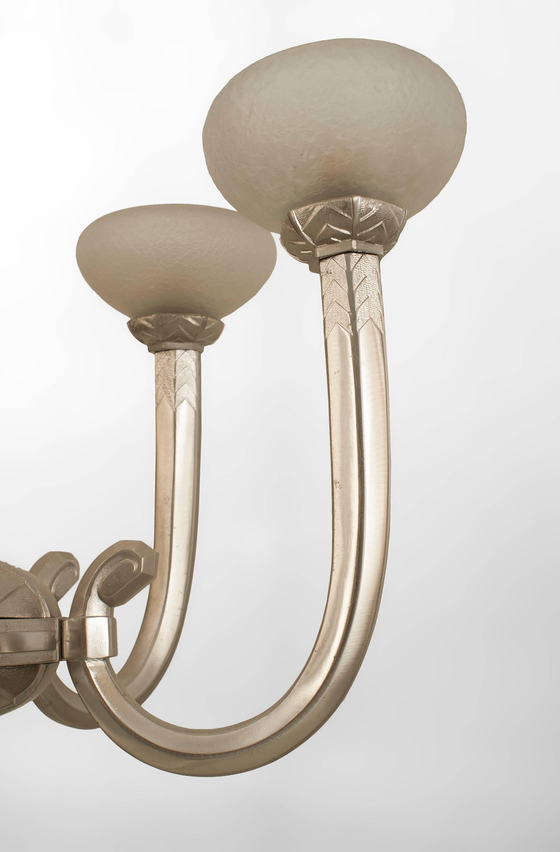 French Art Deco Bronze and Etched Glass Chandelier In Good Condition For Sale In New York, NY