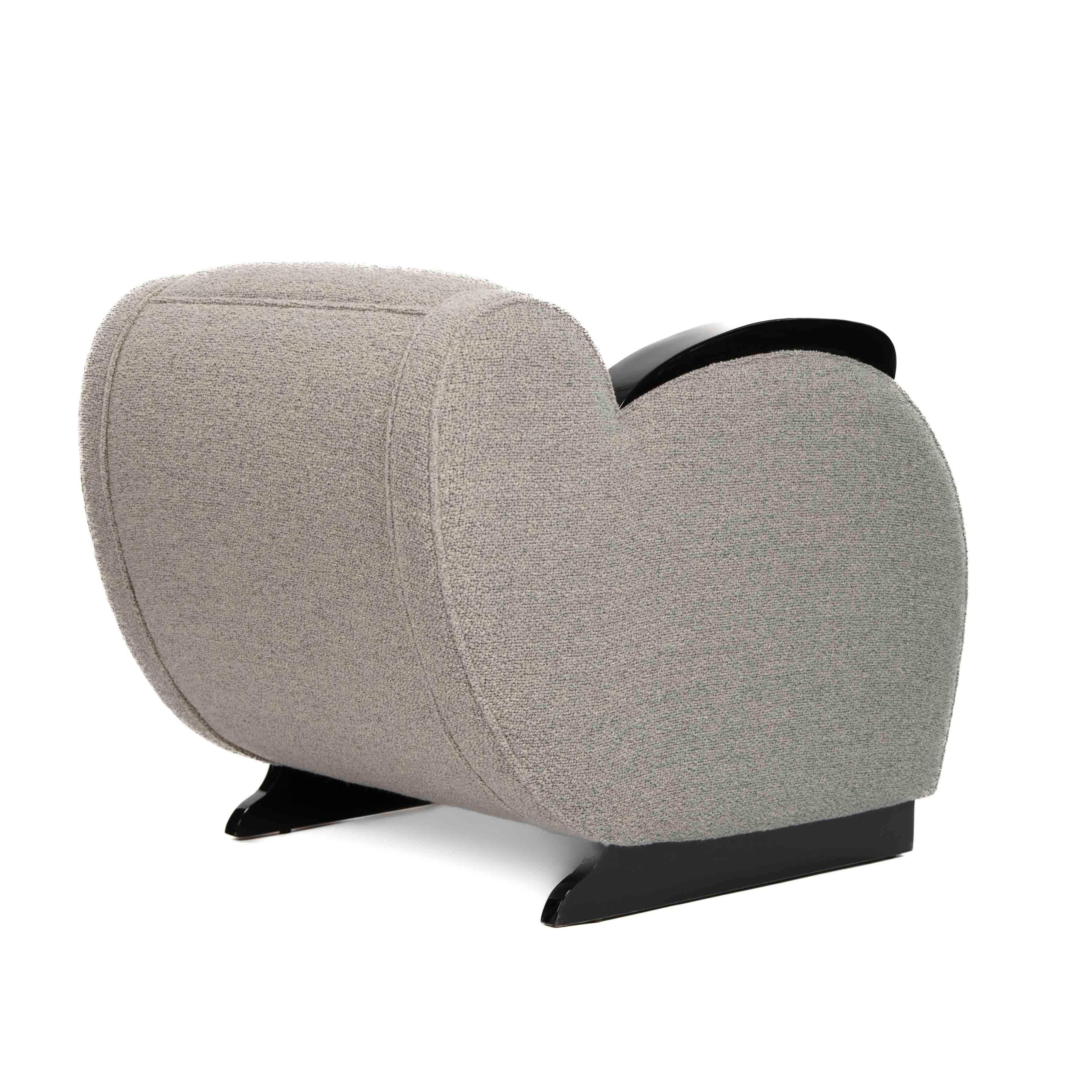 Sedia da club Art Déco francese Laccato nero lucido e tessuto bouclé grigio, anni '30 in vendita 1
