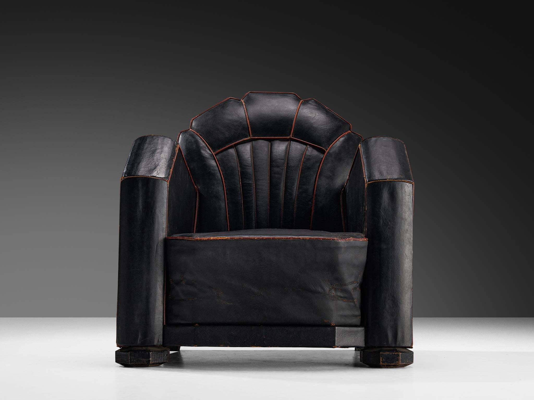 French Art Deco Club Chair in Black Leather For Sale 1