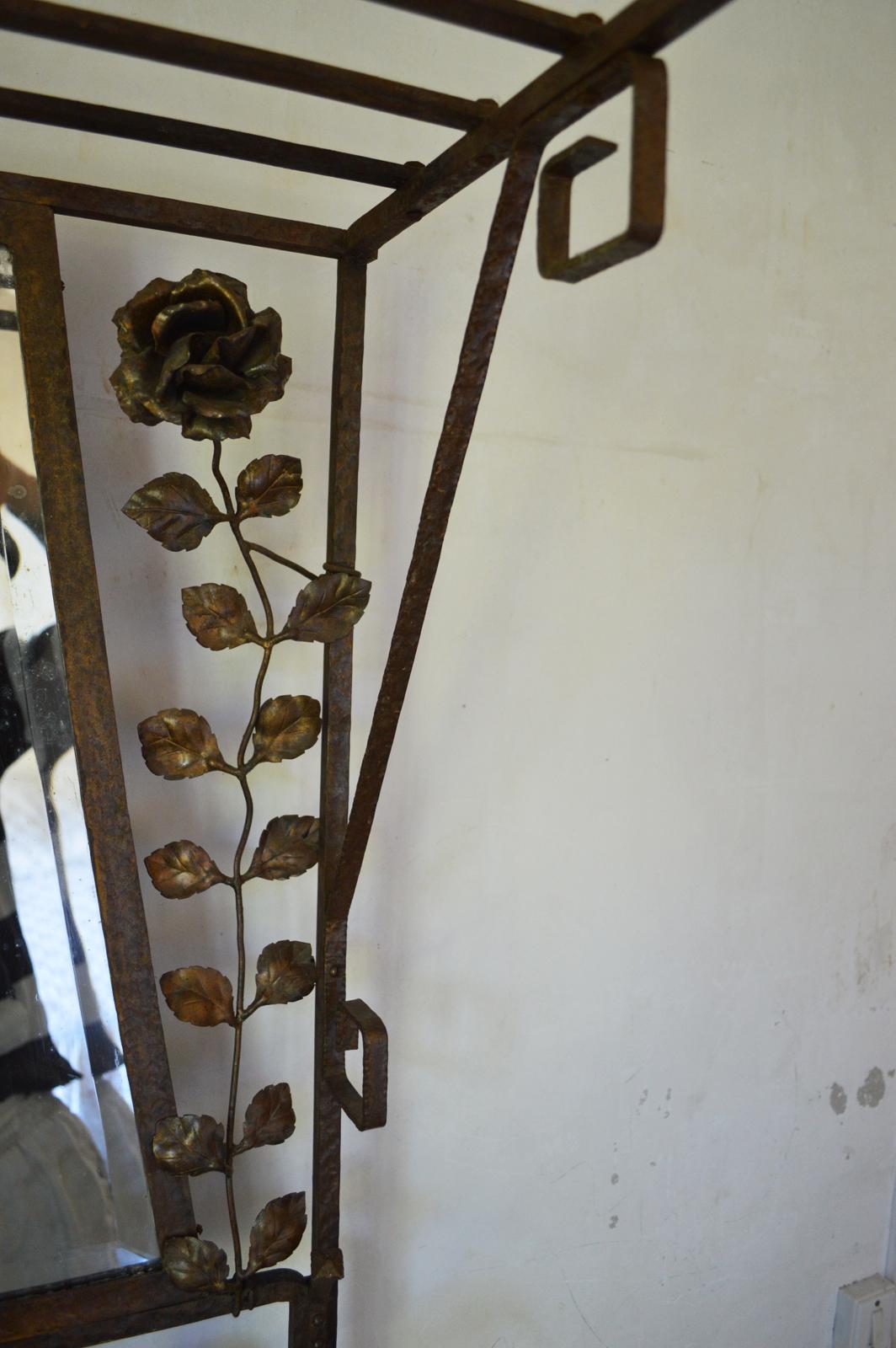 French Art Deco Coat-Rack in Wrought Iron, with Roses, circa 1930 For Sale 9
