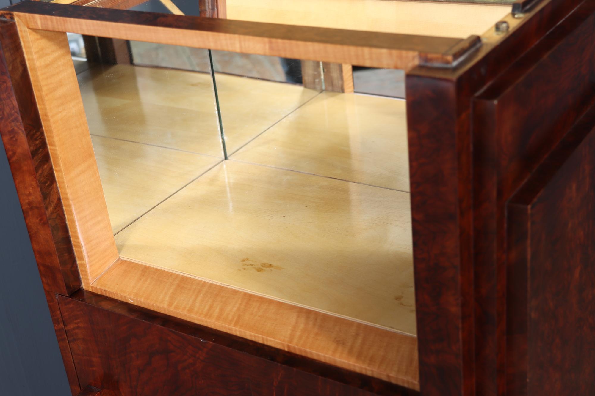 French Art Deco Cocktail Cabinet For Sale 12