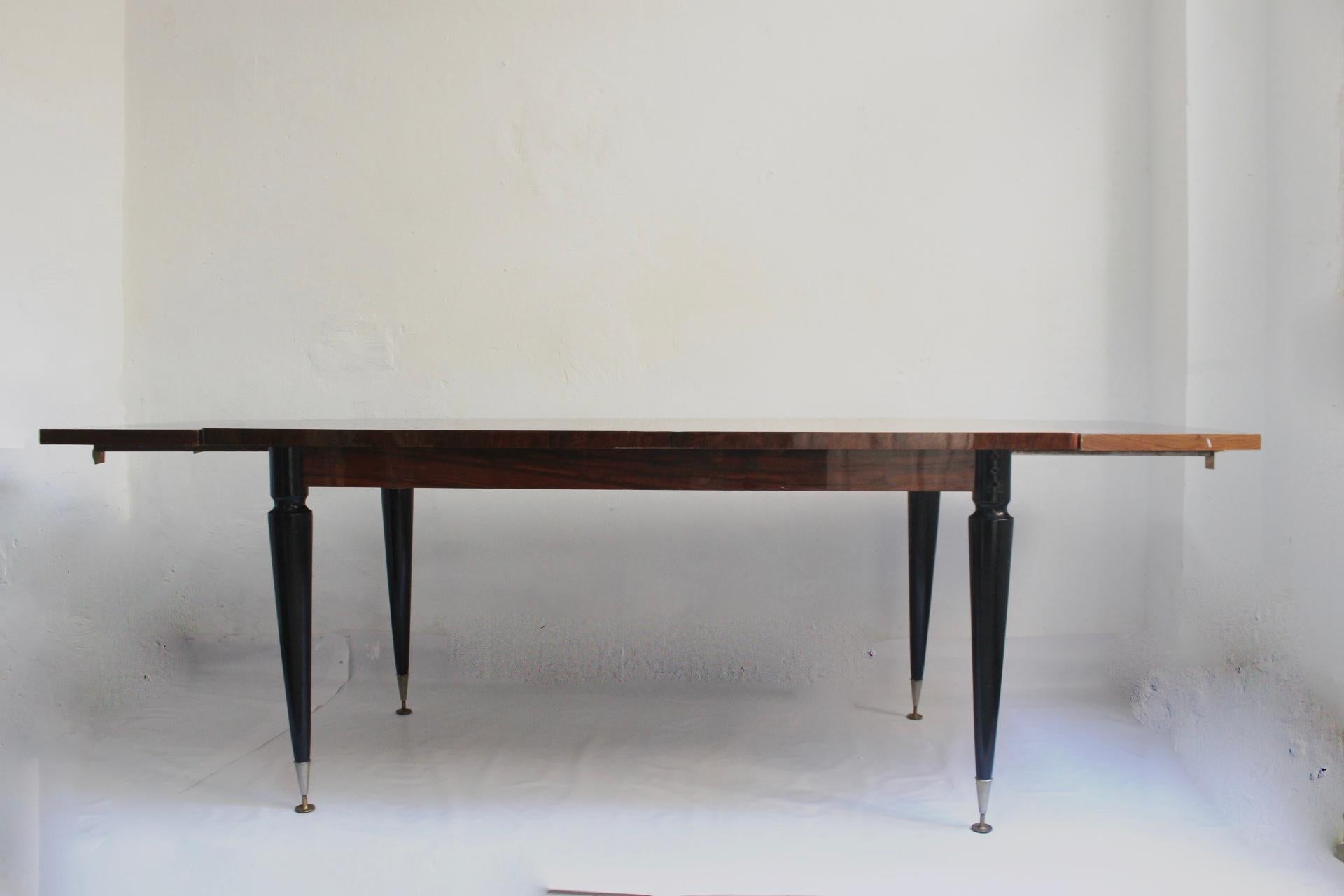 French Art Deco High Quality American Walnut Burl Extensible Dining Table, 1940s In Excellent Condition For Sale In Valencia, Valencia