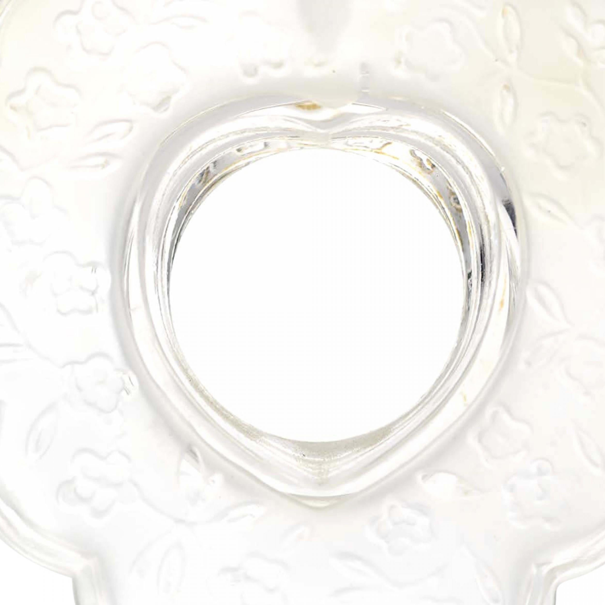 Goffrato Bottiglia di profumo francese Art Deco Coeur Joie di Ricci Lalique in vendita
