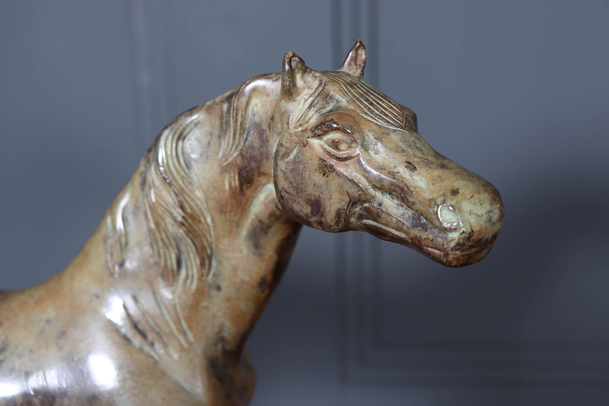 Bronzo dipinto a freddo di un cavallo in stile Art Deco francese in vendita 4