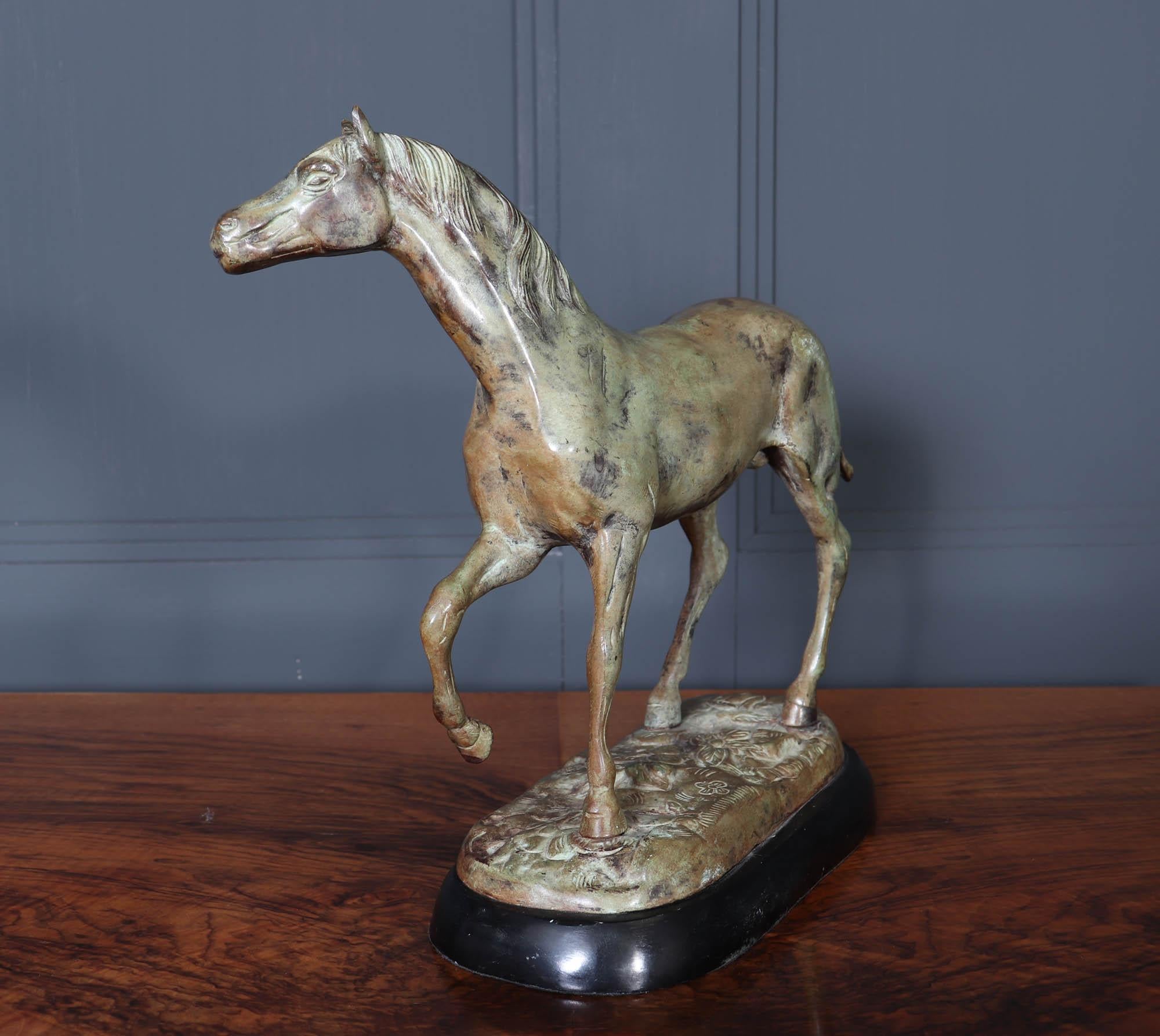 Bronzo dipinto a freddo di un cavallo in stile Art Deco francese in vendita 6