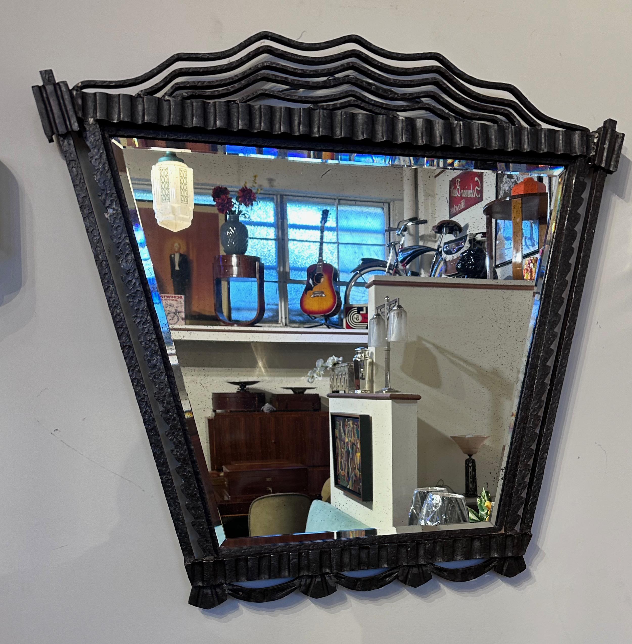 Début du 20ème siècle Console Art déco française miroir fer et marbre Portoro Original en vente