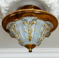 Französische Art-déco-Deckenleuchte aus Kupfer und Milchglas mit drei Leuchtmitteln, 1930er Jahre