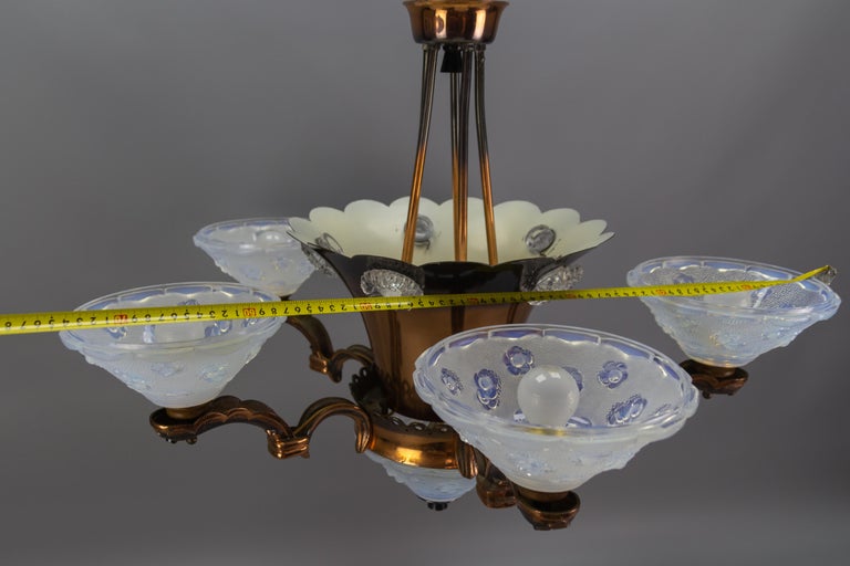 French Art Deco Copper and Opalescent Glass Floral Chandelier by Ezan, 1930s For Sale 14