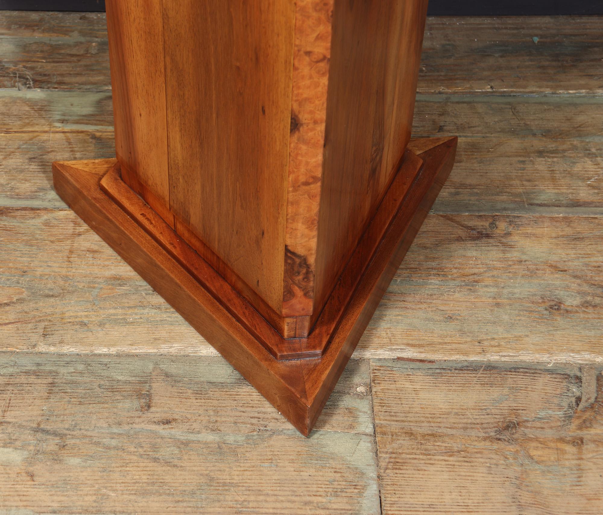 French Art Deco Corner Column 8