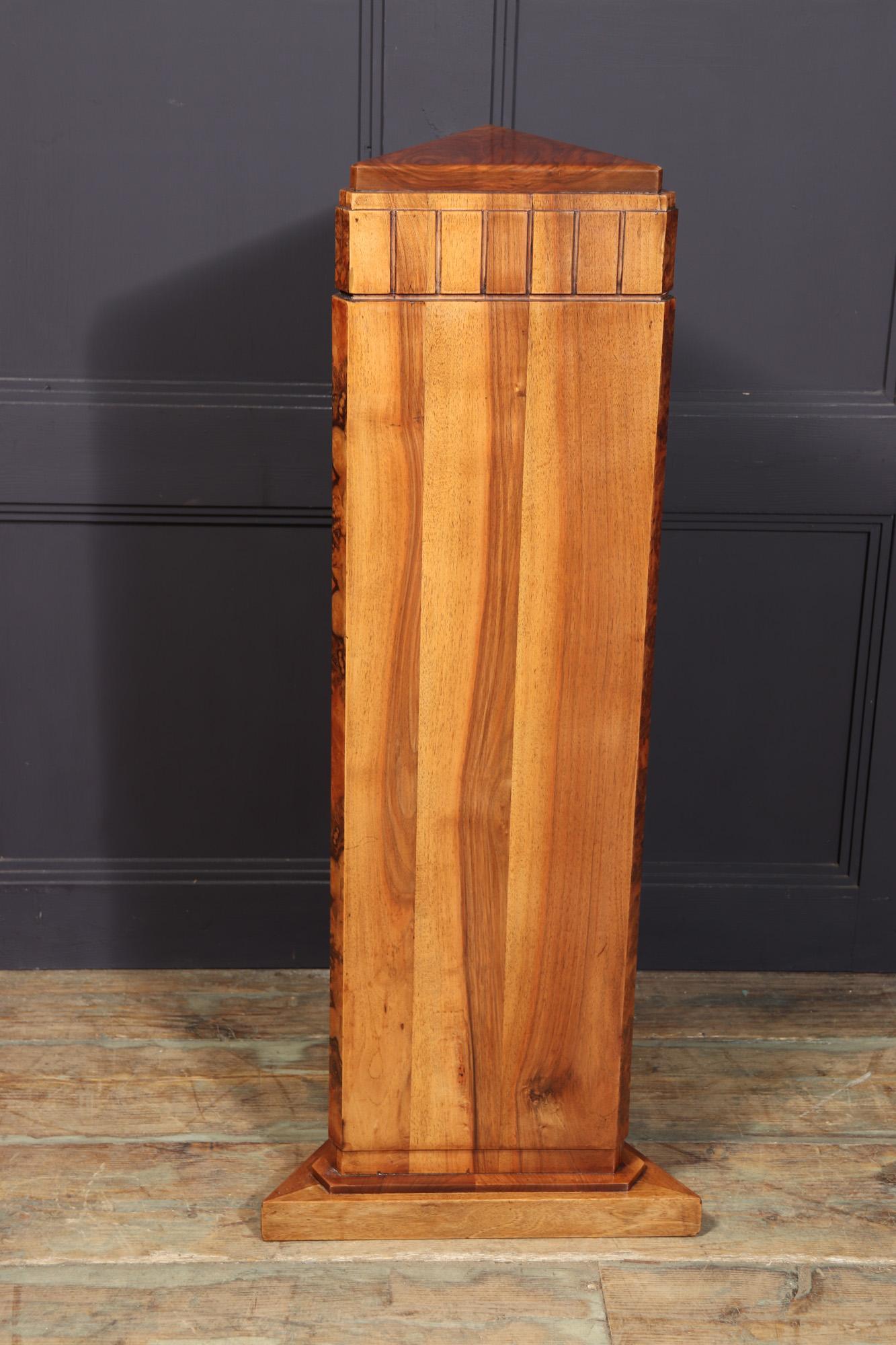 French Art Deco Corner Column 2