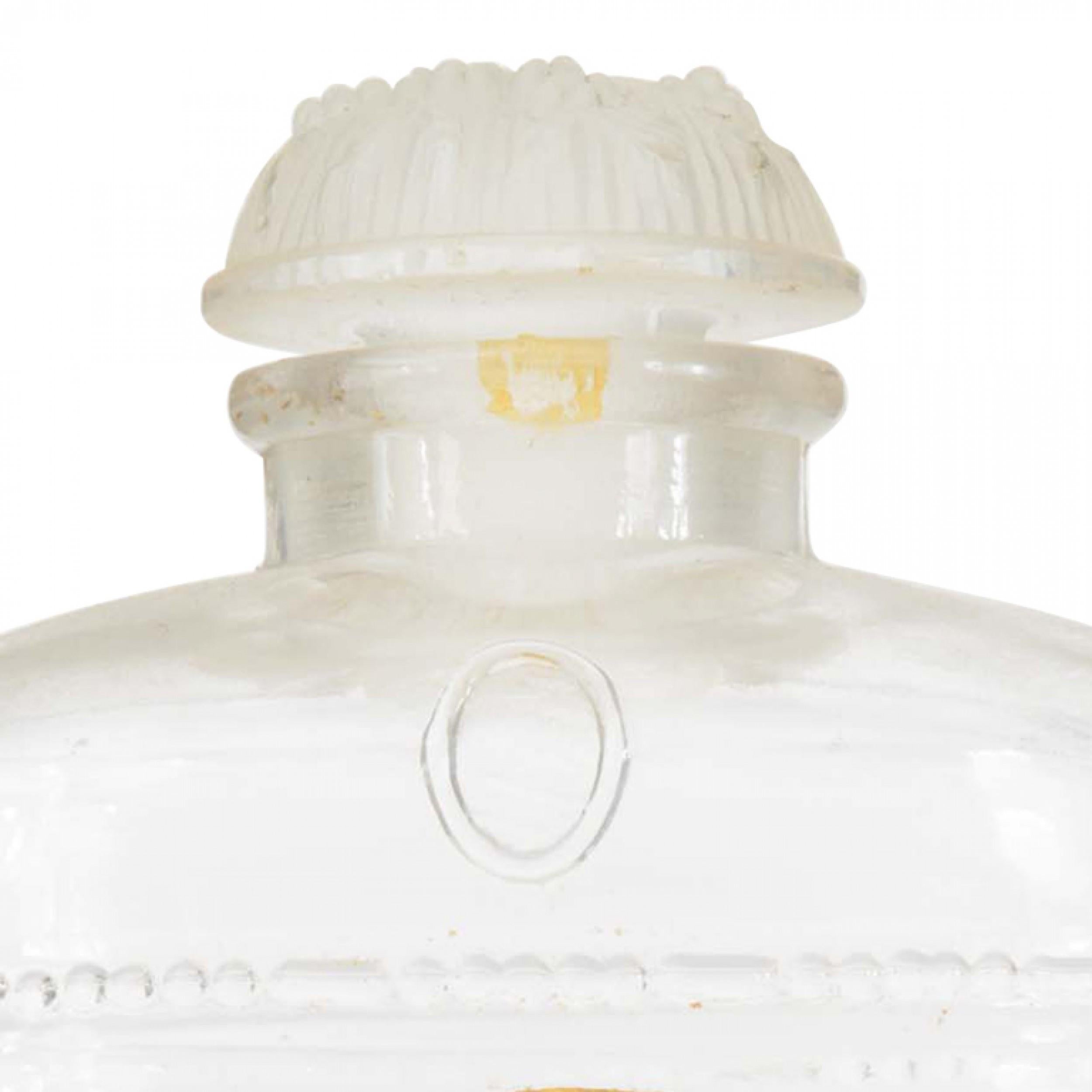 Art Déco French Art Deco Coty Chypre by Lalique Perfume Bottle in vendita