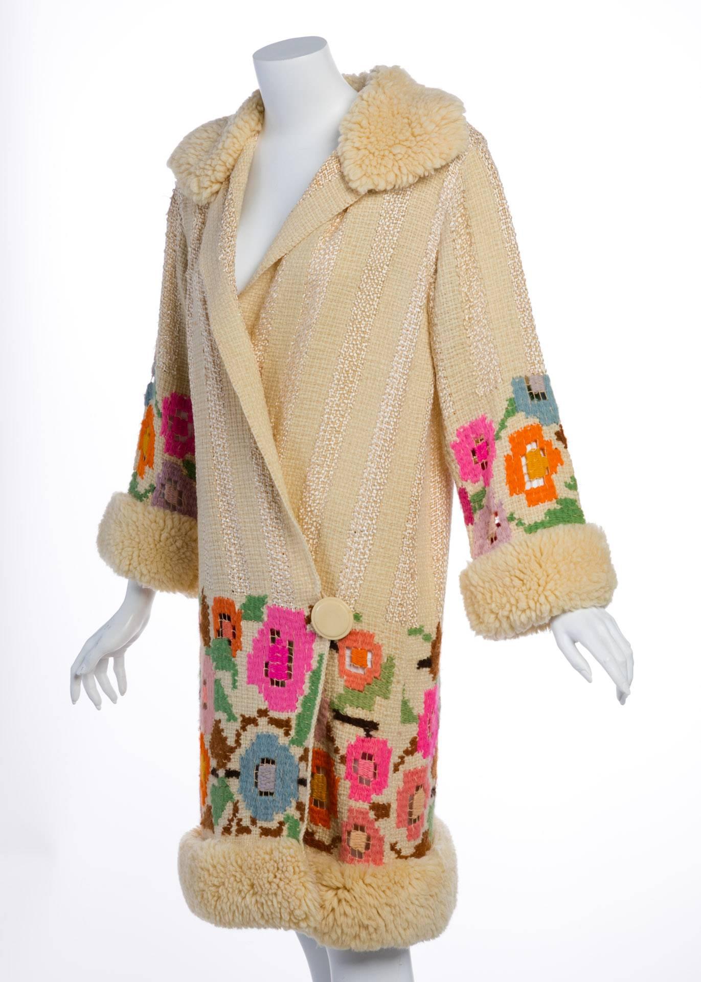 French Art Deco Couture Ivory Wool and  Silk Floral Flapper Coat, 1920s  For Sale 3