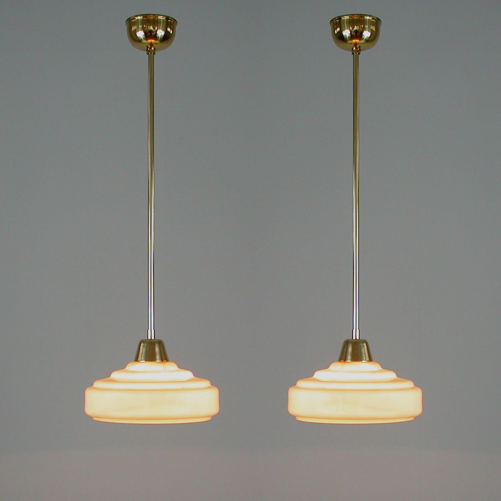 French Art Deco Cream Opaline Glass and Brass Pendants, 1930s-1940s, Set of 2 In Good Condition In NUEMBRECHT, NRW