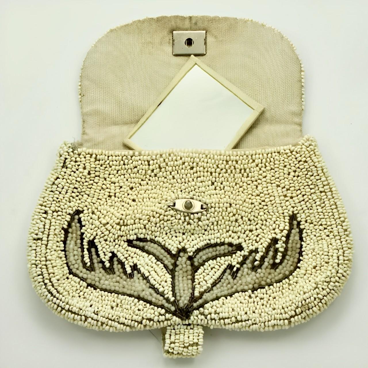 Beige French Art Deco Cream, Pale Grey and Dark Grey Beaded Purse with Mirror For Sale