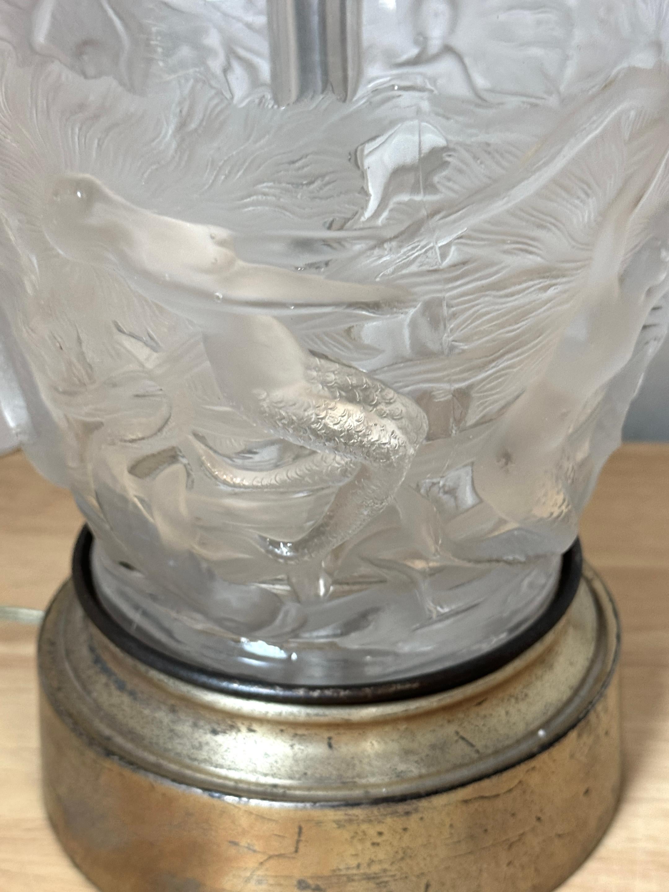 Lampe Art déco française Mermaids & Dolphin's par Verlys Glass en vente 3