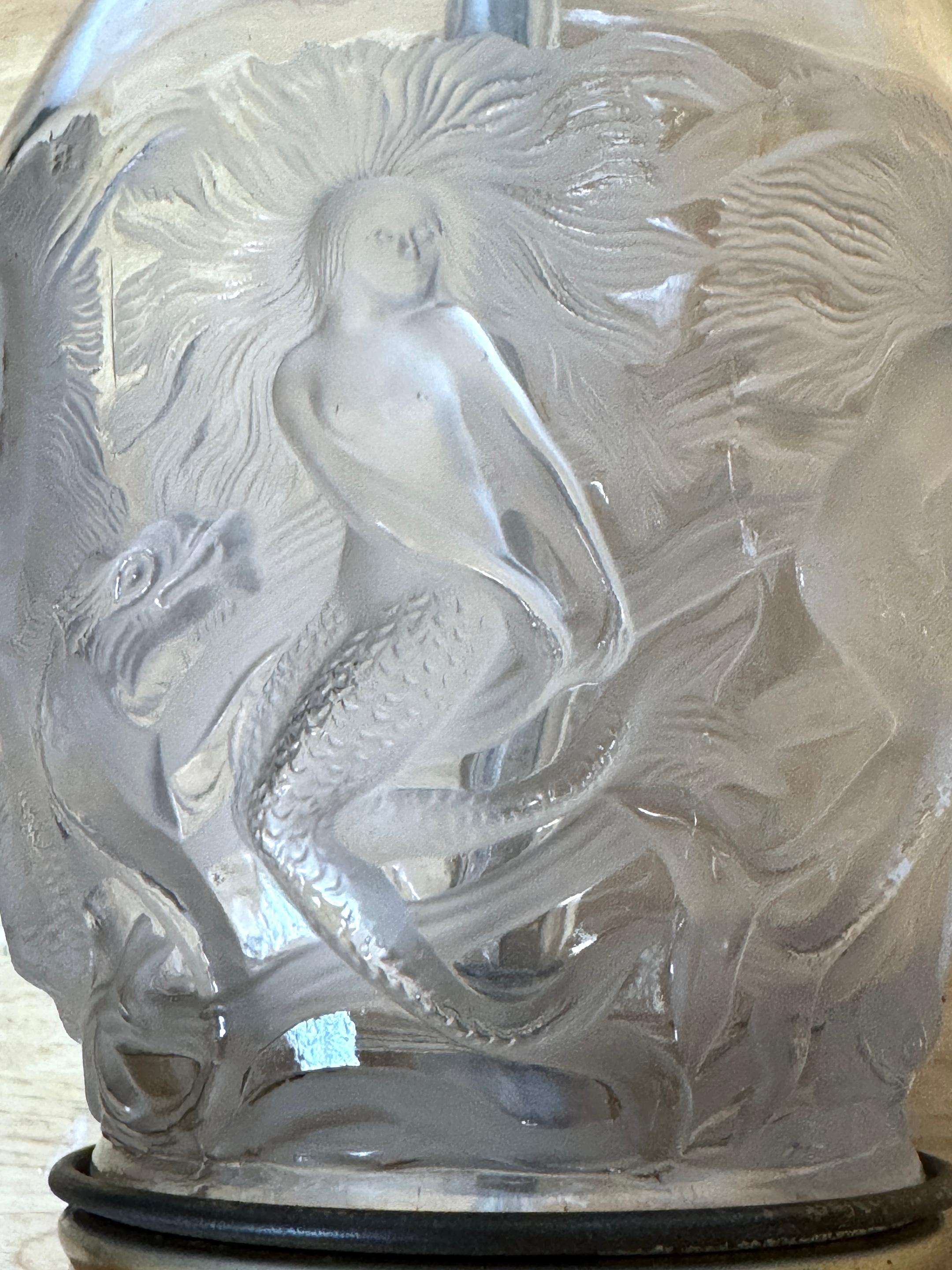 Lampe Art déco française Mermaids & Dolphin's par Verlys Glass en vente 9