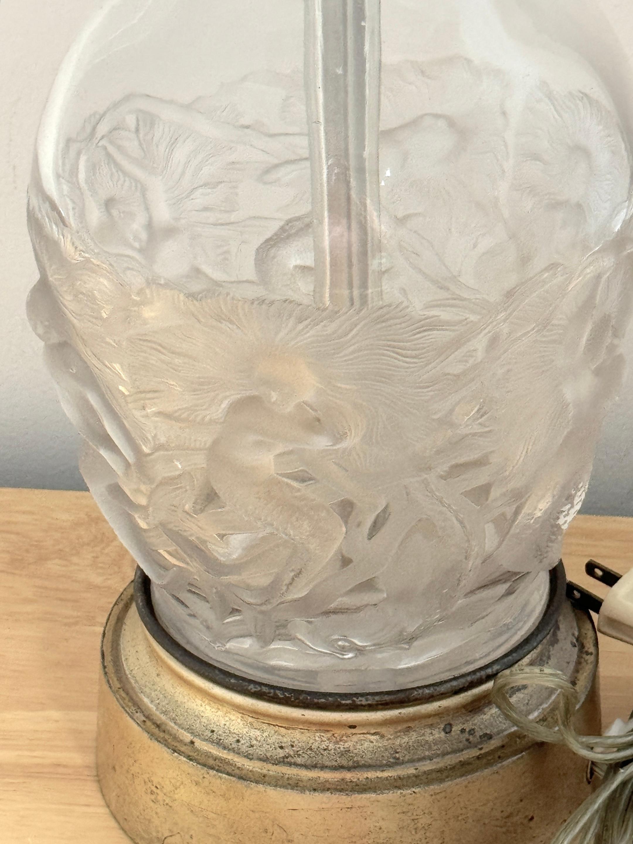Lampe Art déco française Mermaids & Dolphin's par Verlys Glass en vente 1