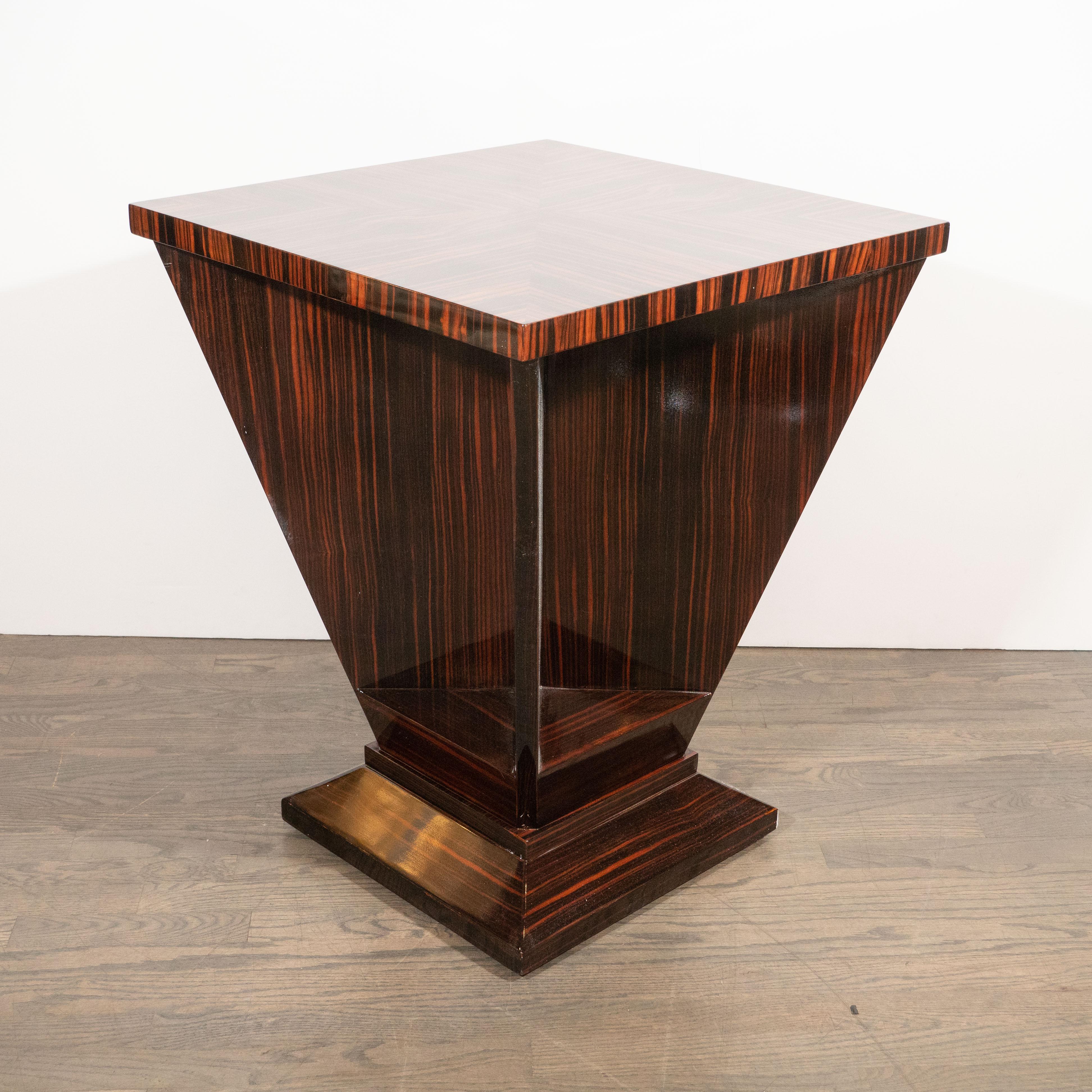 French Art Deco Cubist Occasional Table in Bookmatched Macassar In Excellent Condition In New York, NY