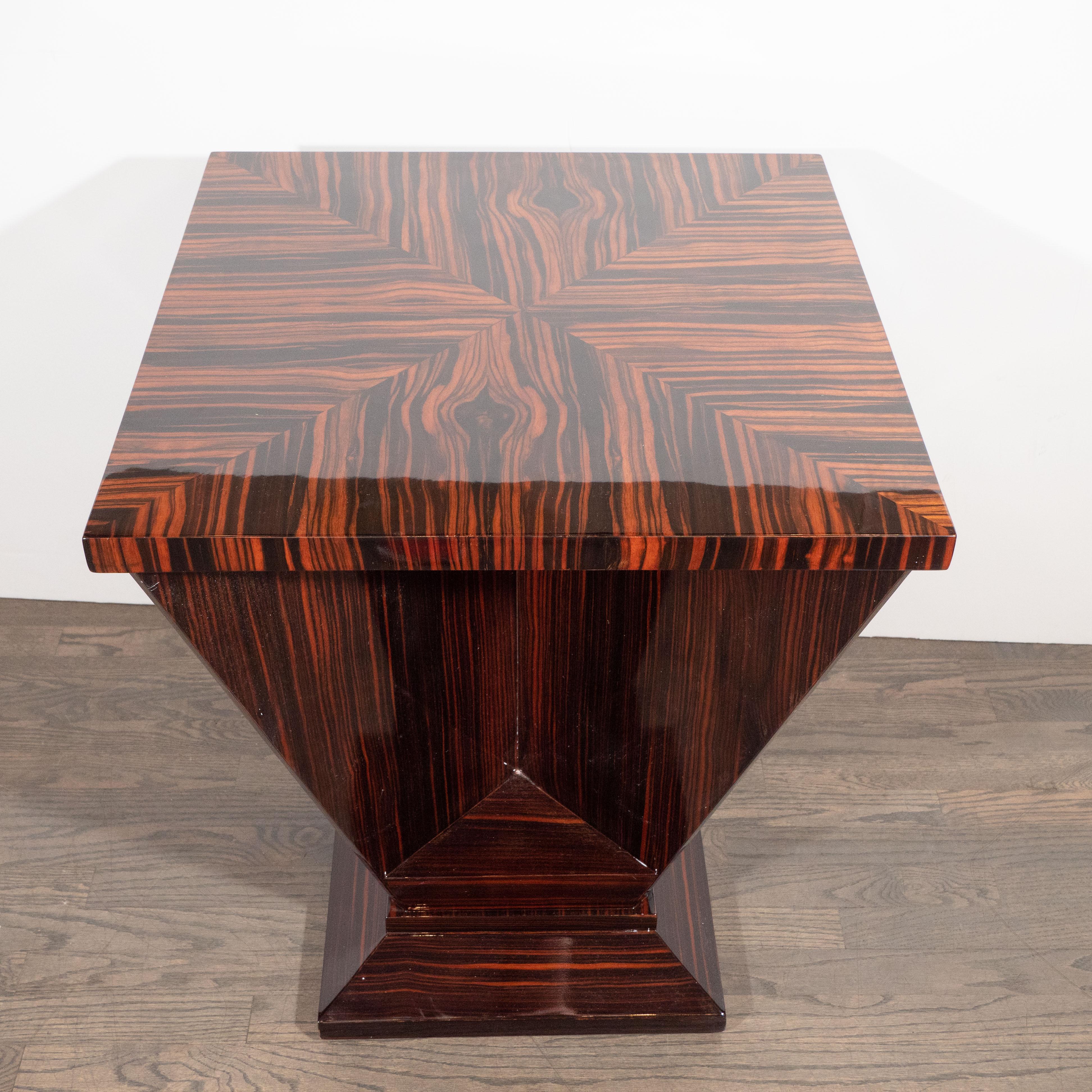 Mid-20th Century French Art Deco Cubist Occasional Table in Bookmatched Macassar