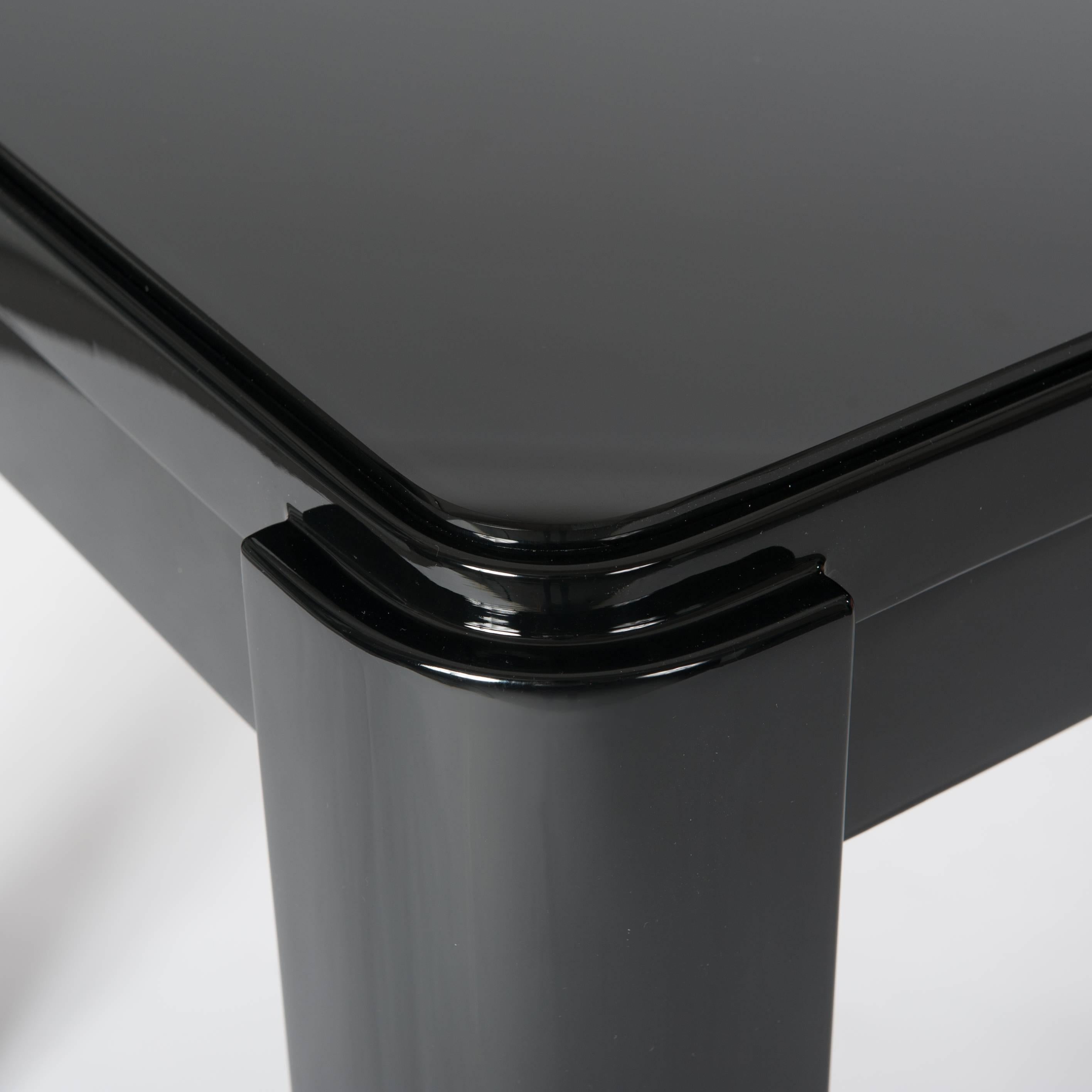 French Art Déco Cubistic Shaped Desk Black Lacquer with Re-Nickeled Hardware im Zustand „Gut“ in Salzburg, AT