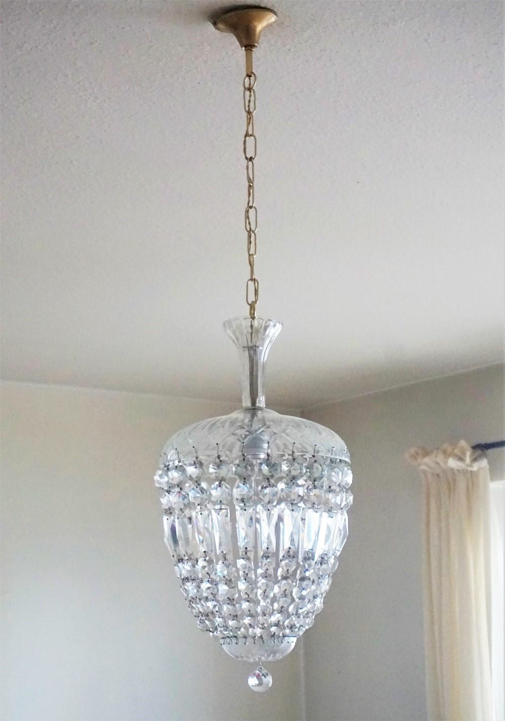 Faceted French Art Deco Cut Crystal Lantern or Chandelier, 1920-1929