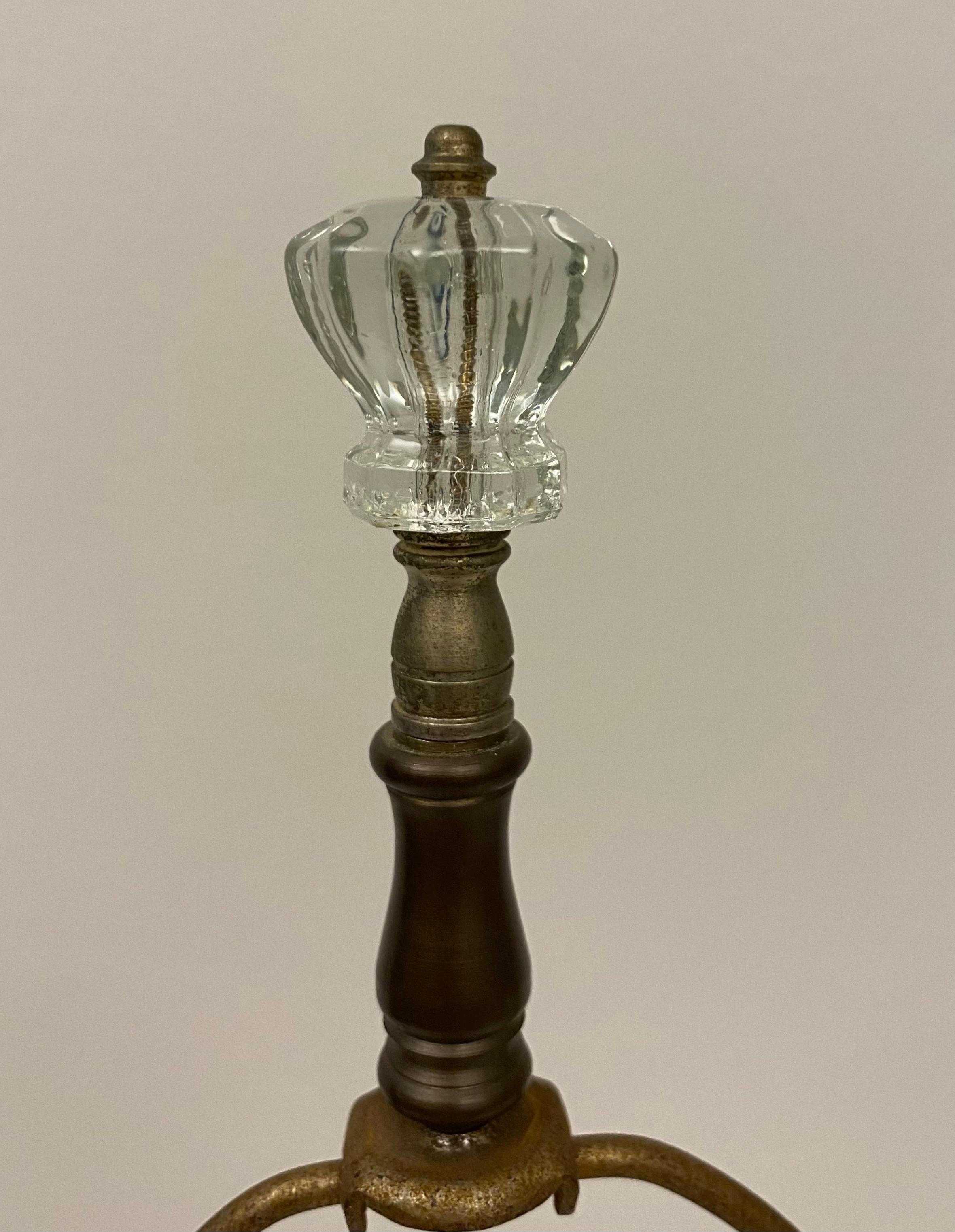 Cristal Lampe de bureau française Art Déco en cristal taillé à la manière de Baccarat en vente